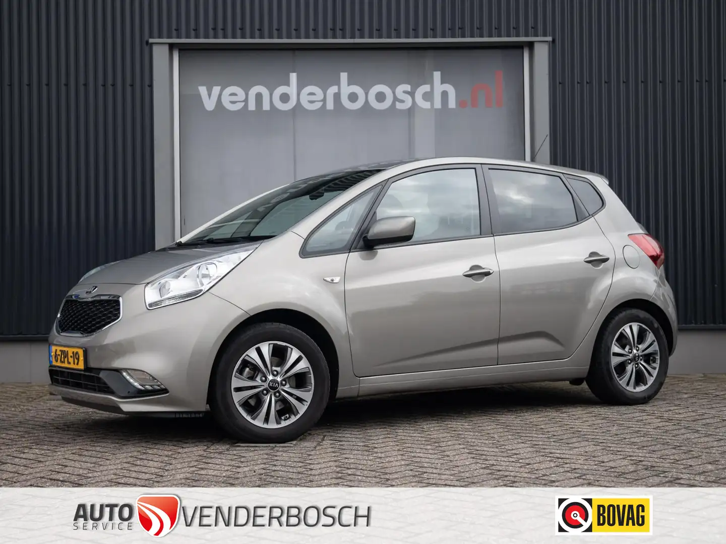 Kia Venga 1.4 CVVT First Edition 90pk | Camera | Navi | Clim Grau - 1