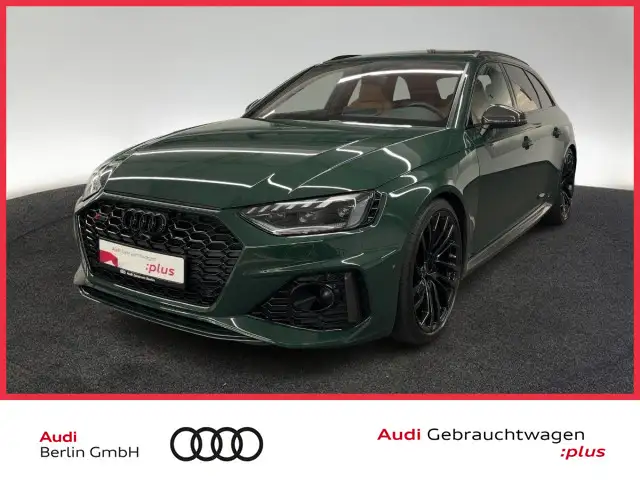 Audi RS4 tiptr. MATRIX 360°K NAVI HUD PANO B&O