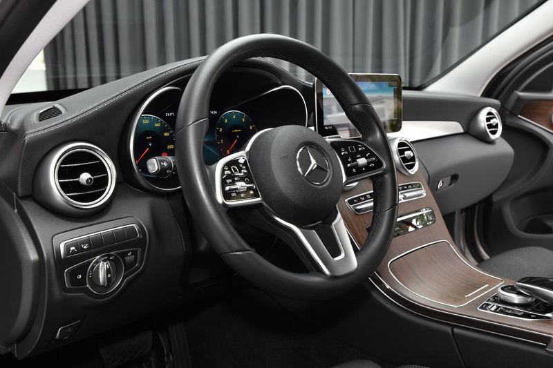 Mercedes-Benz C 200 T *AMG* Night* Unfallfrei* HUD*Keyless* — photo 11