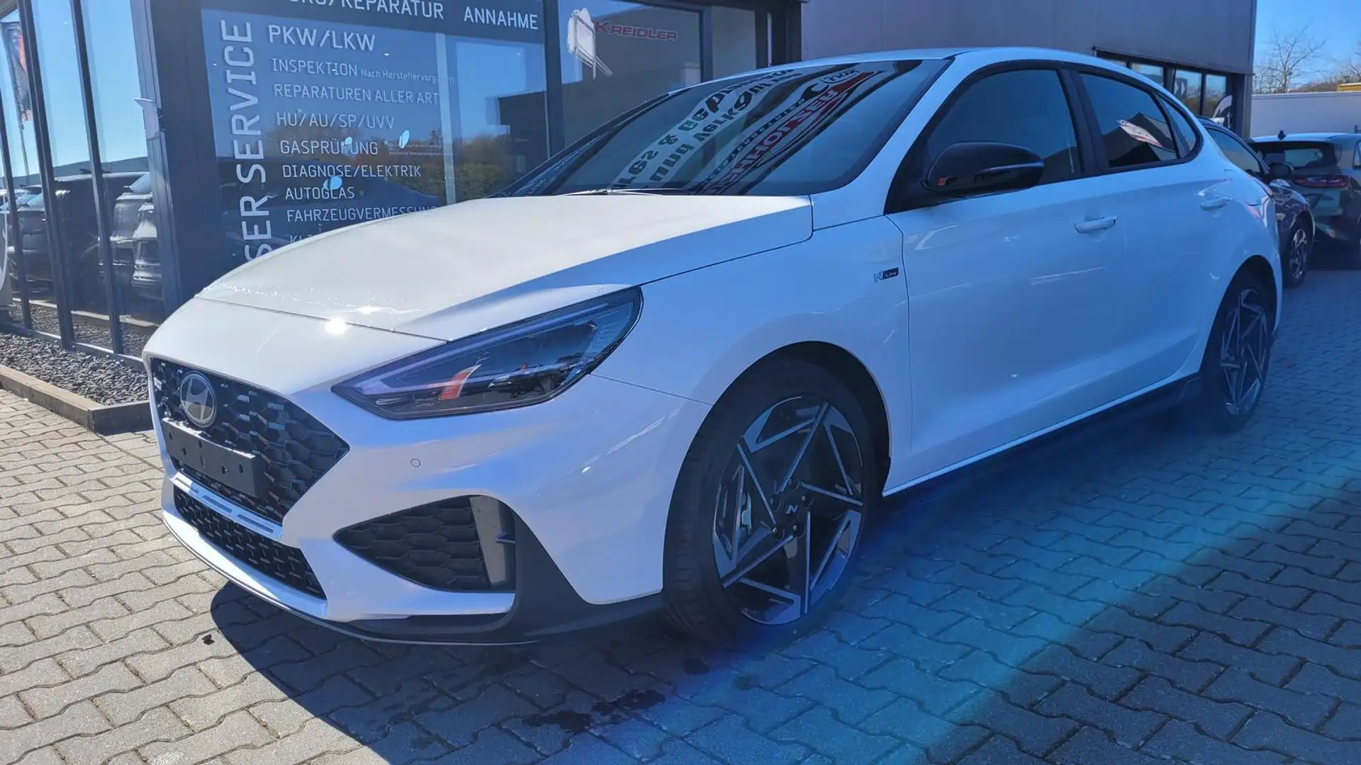 Hyundai i30 Fastback N Line Line*LED*Navi*Shzg*ACC*Cam*18Zo... Weiß - 1
