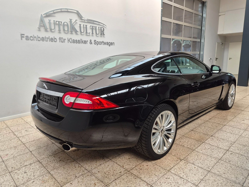 Jaguar XK Coupe / Cabriolet 5.0 V8 Portfolio Coupe — photo 2