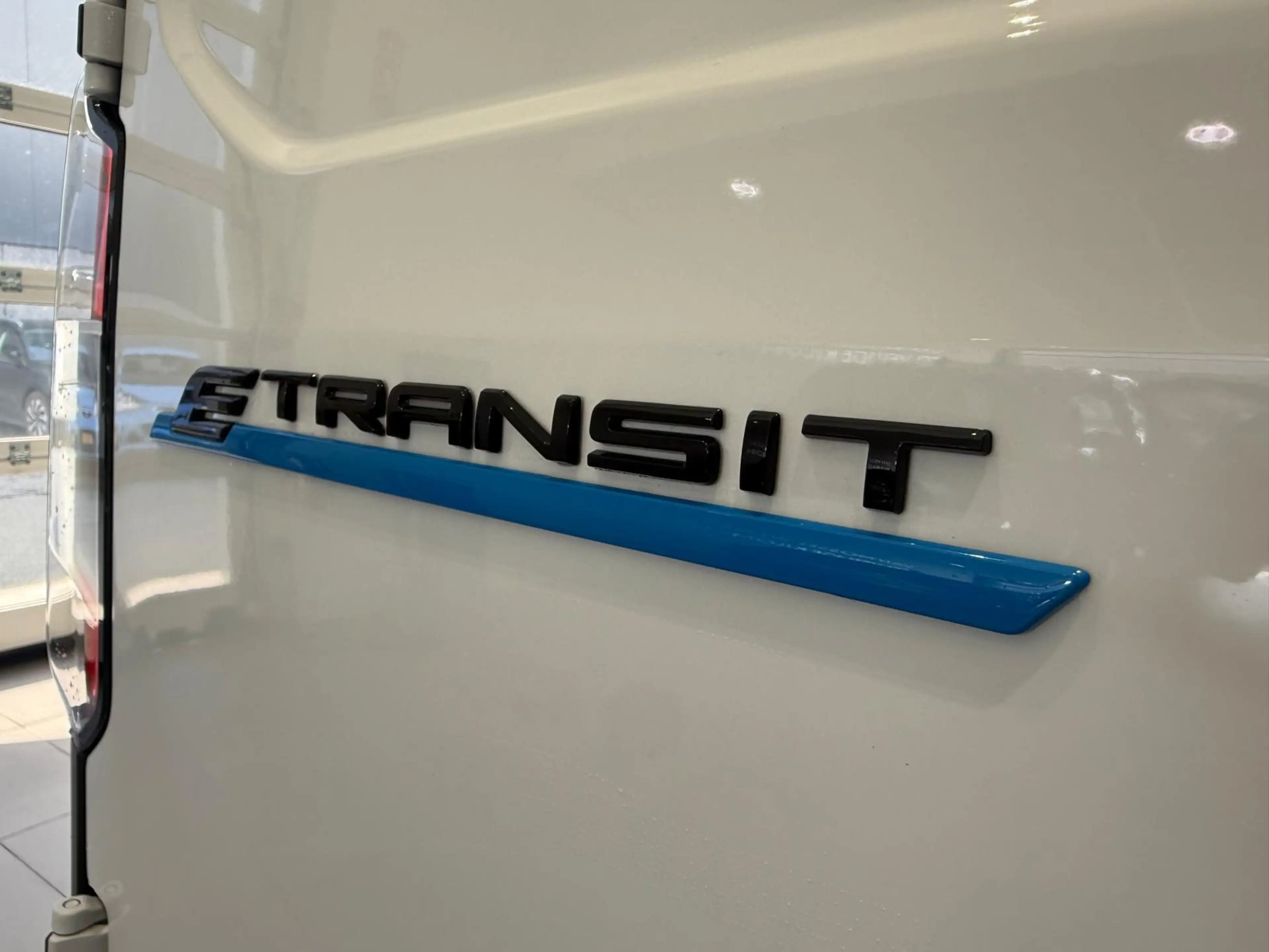 Ford Transit Courier E-Transit Trend | VANAF €24.545,- !!! | ACHTERUIT — photo 9