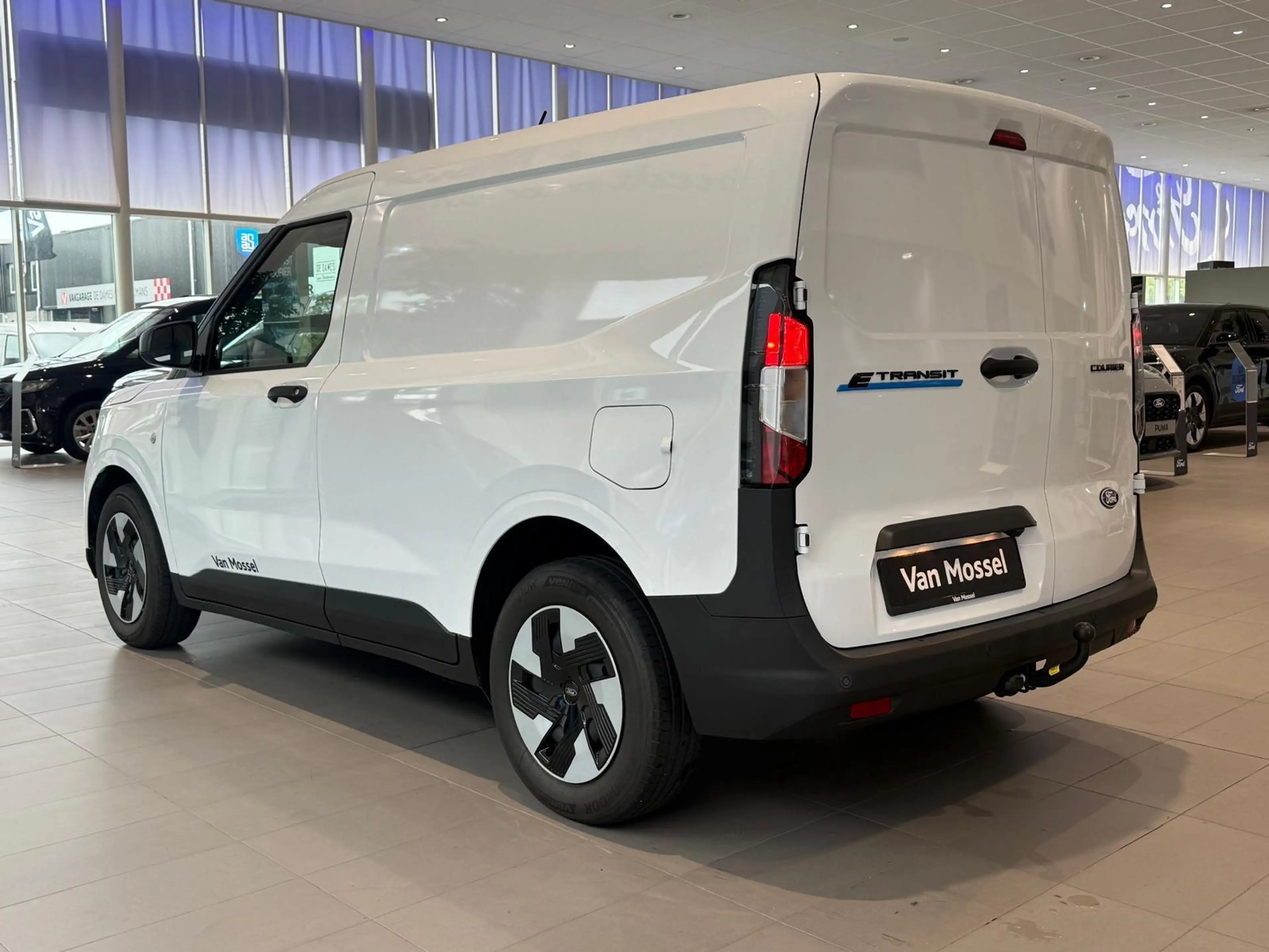 Ford Transit Courier E-Transit Trend | VANAF €24.545,- !!! | ACHTERUIT — photo 3