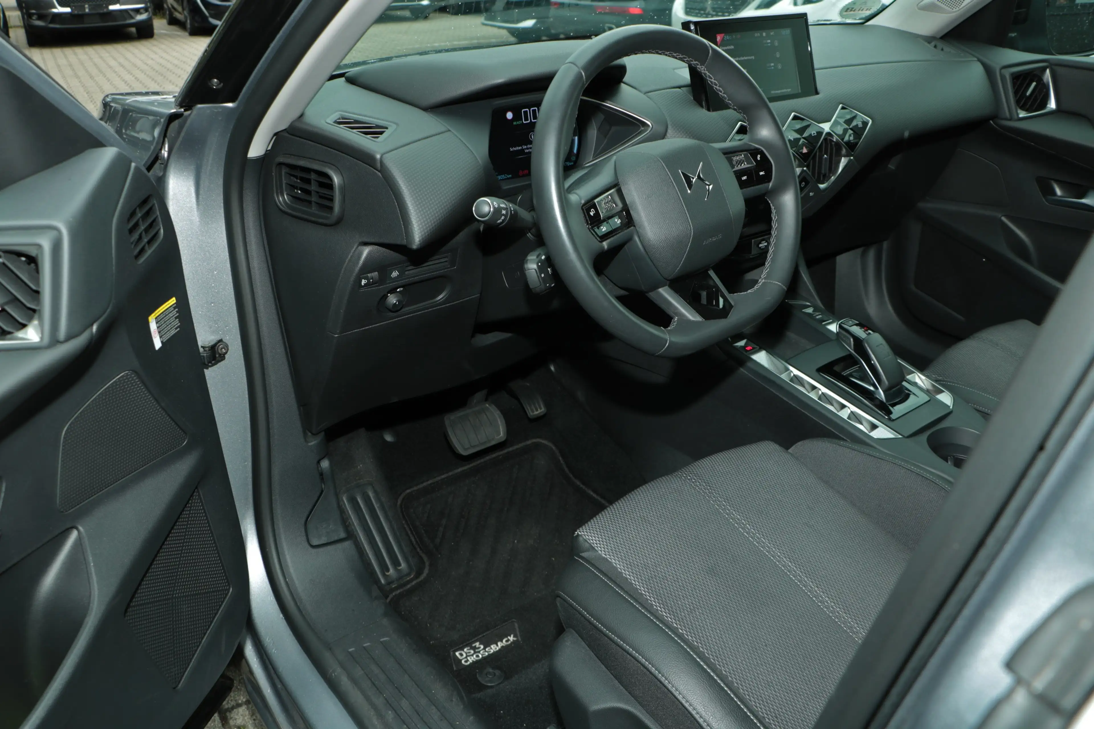 DS Automobiles DS 3 Crossback DS3 Crossback E-Tense Performance Line Navi/ Sitzh — photo 10