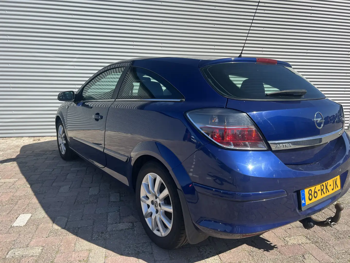 Opel Astra GTC 1.6 Sport | Nieuw Binnen! | Automaat | Trekhaa Blauw - 2