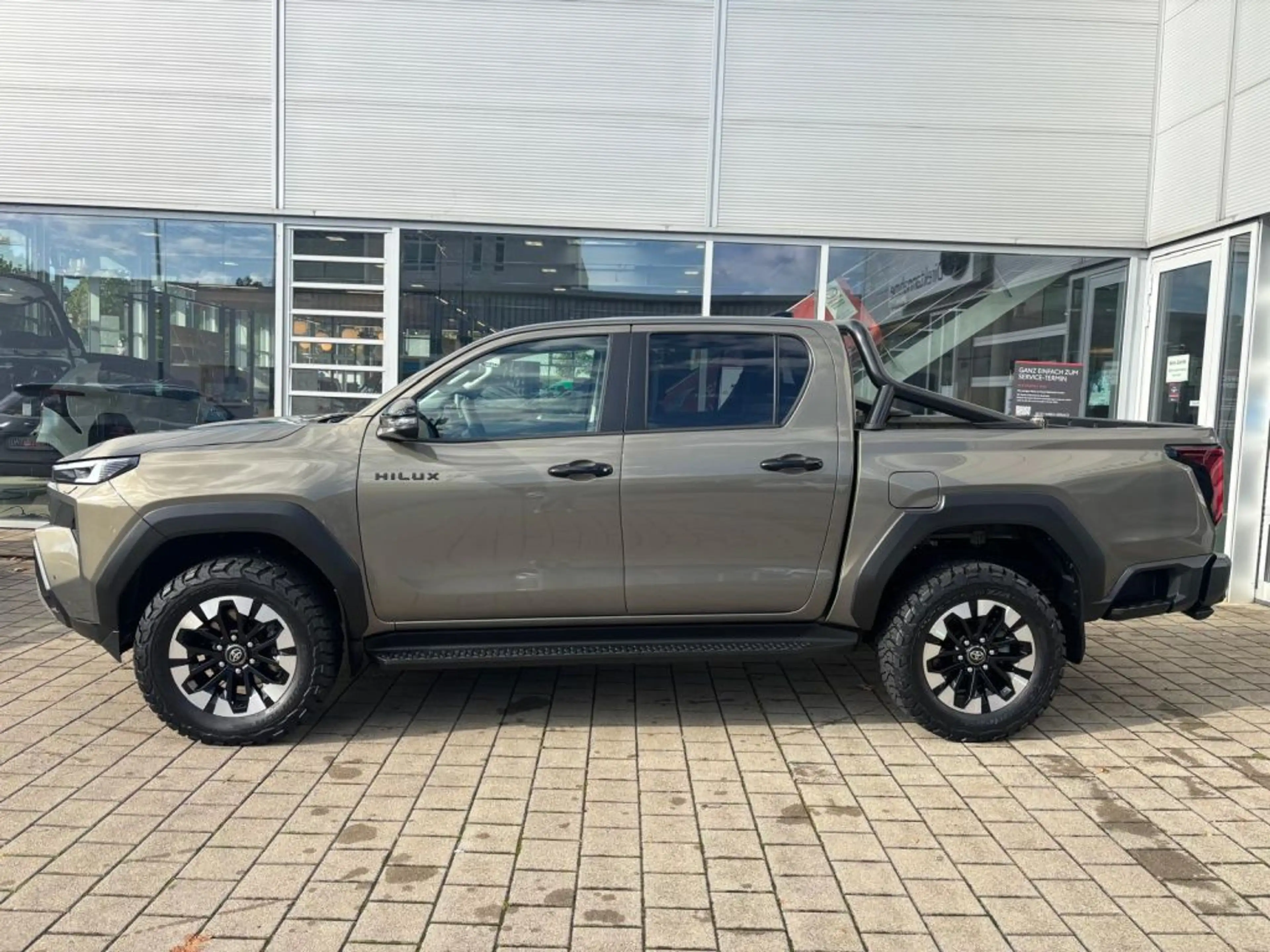 Toyota Hilux 4x4 Double Cab Autm. Executive (AN2P) — photo 4