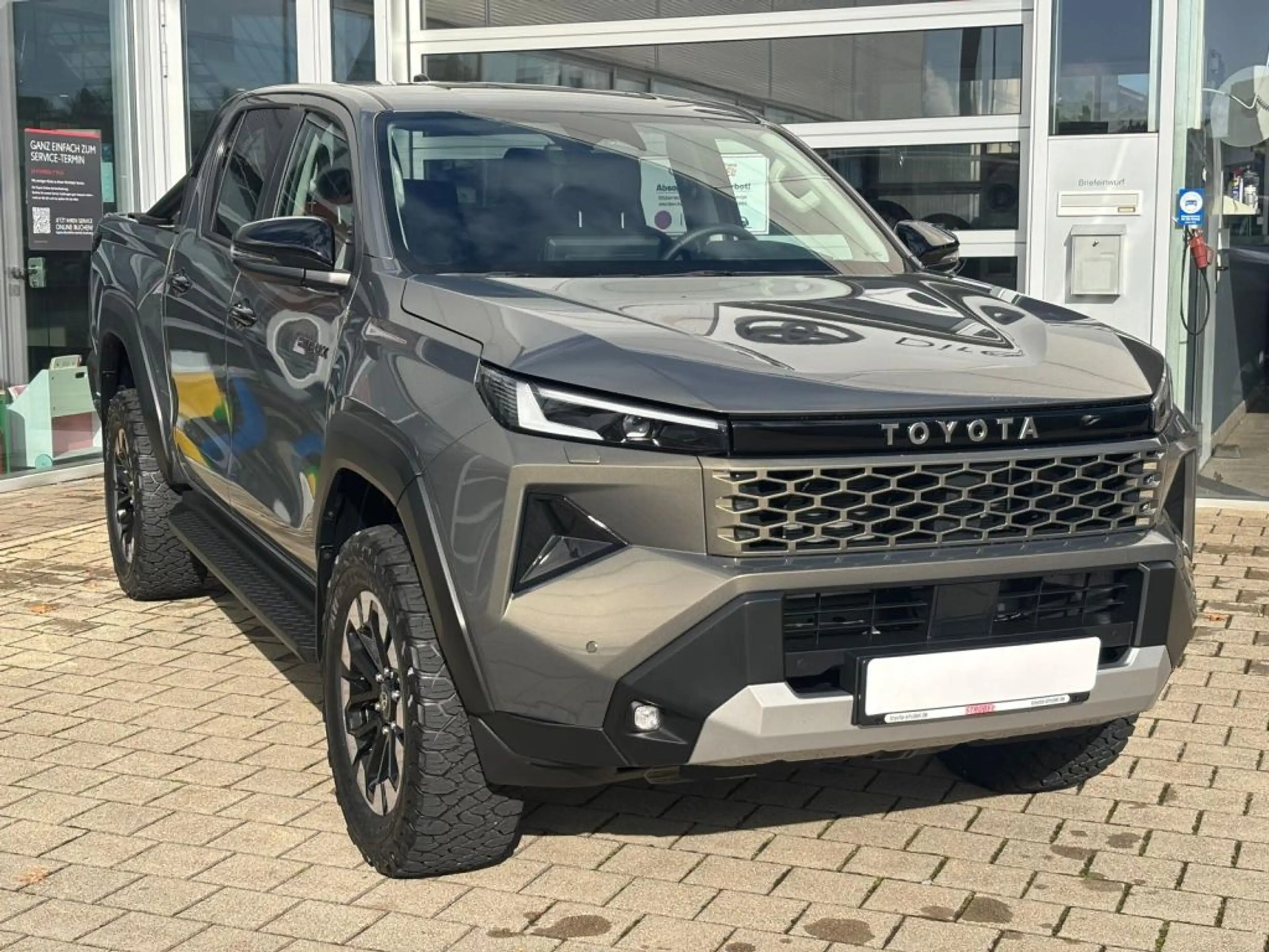 Toyota Hilux 4x4 Double Cab Autm. Executive (AN2P) — photo 3