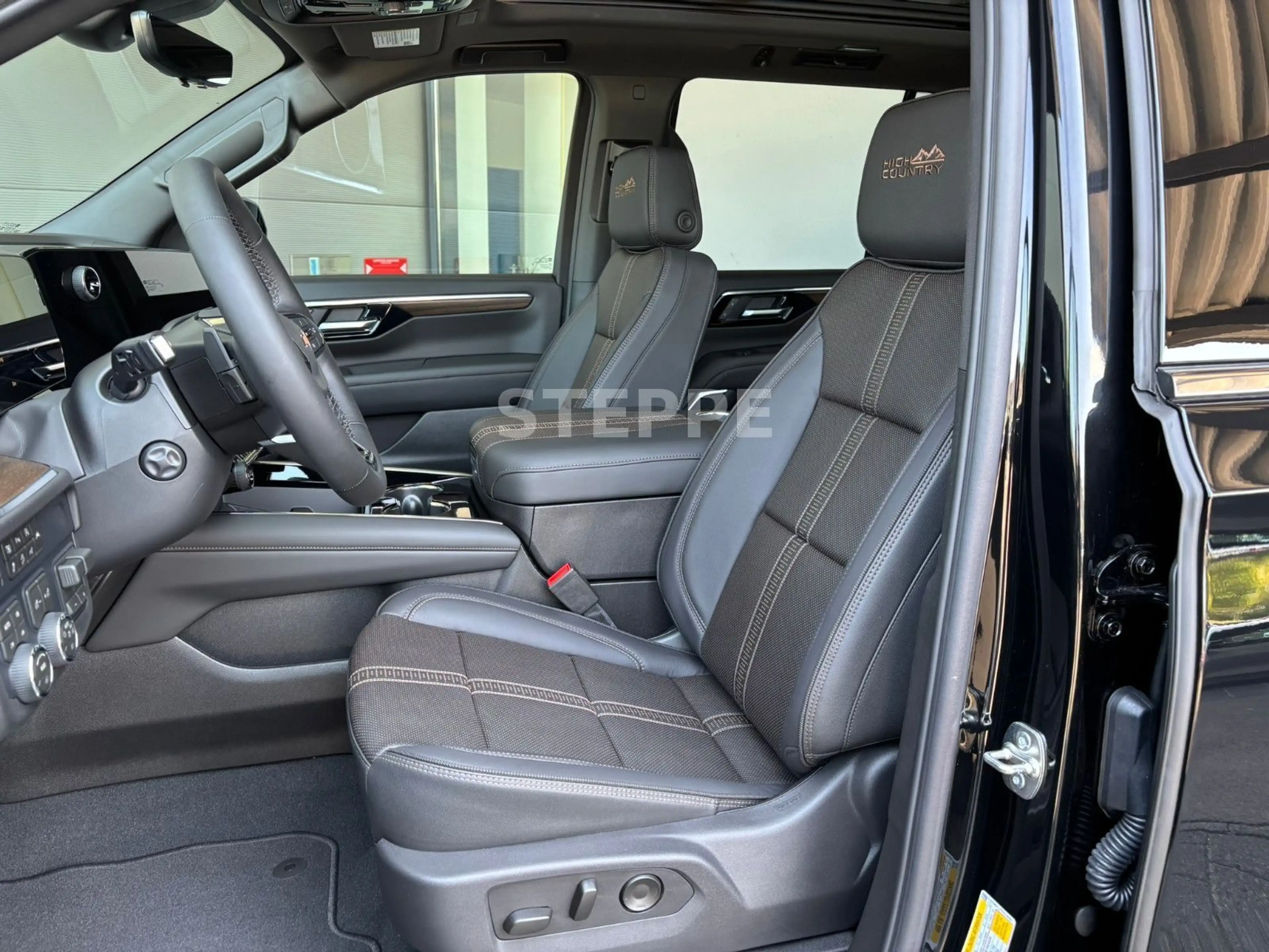 Chevrolet Tahoe 2026 Tahoe 6,2 V8 High Country — photo 8