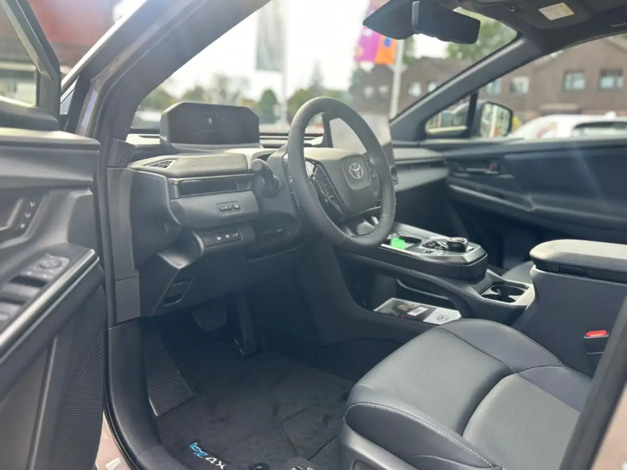 Toyota bZ4X Touring Lounge 4WD 75kwh Leder Pano Matrix 9