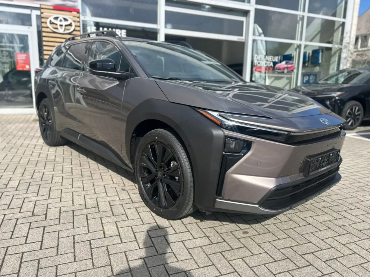 Toyota bZ4X Touring Lounge 4WD 75kwh Leder Pano Matrix