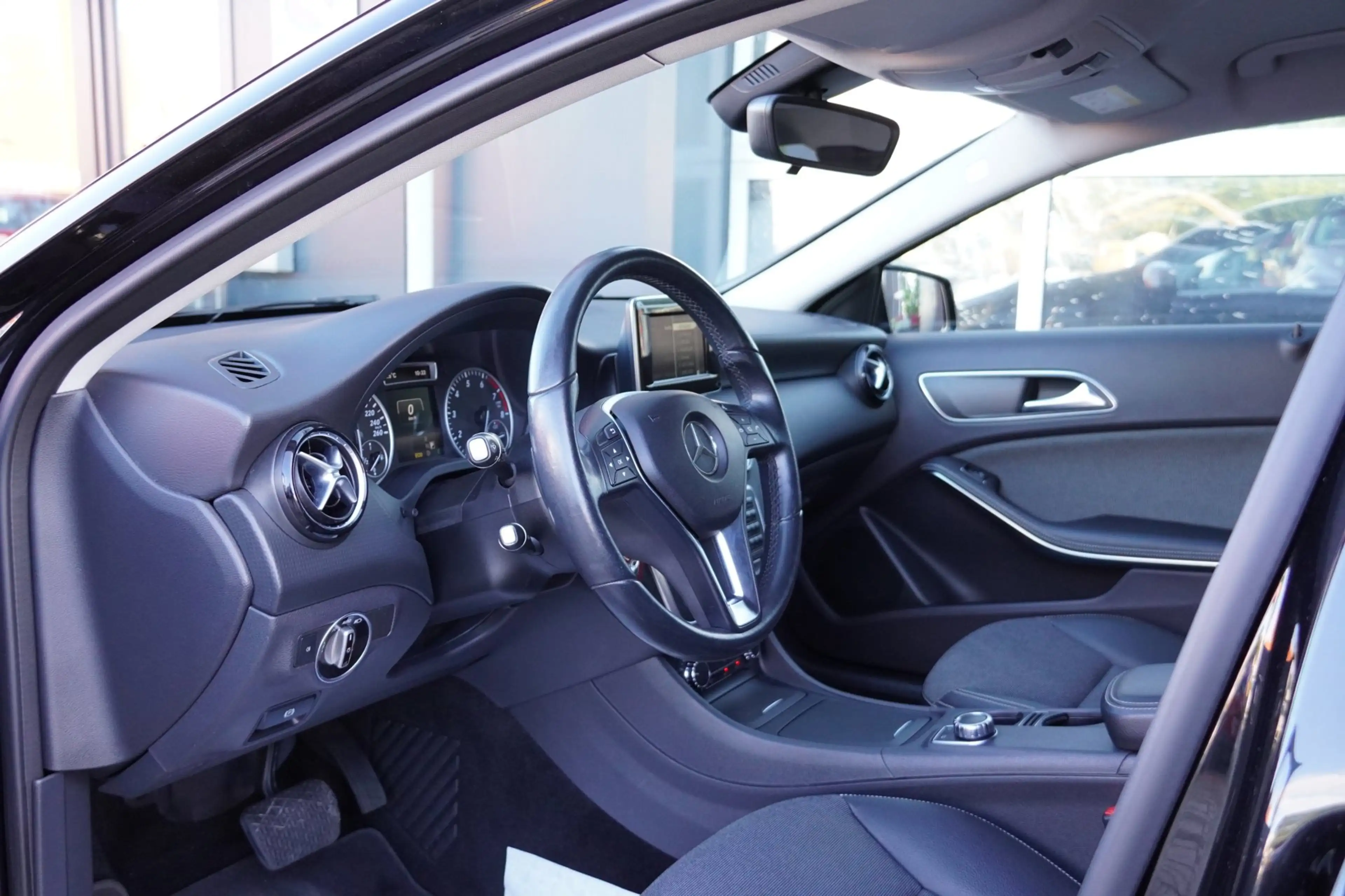 Mercedes-Benz A 180 Ambition NAP Airco/Cruise/AA+ACP — photo 12