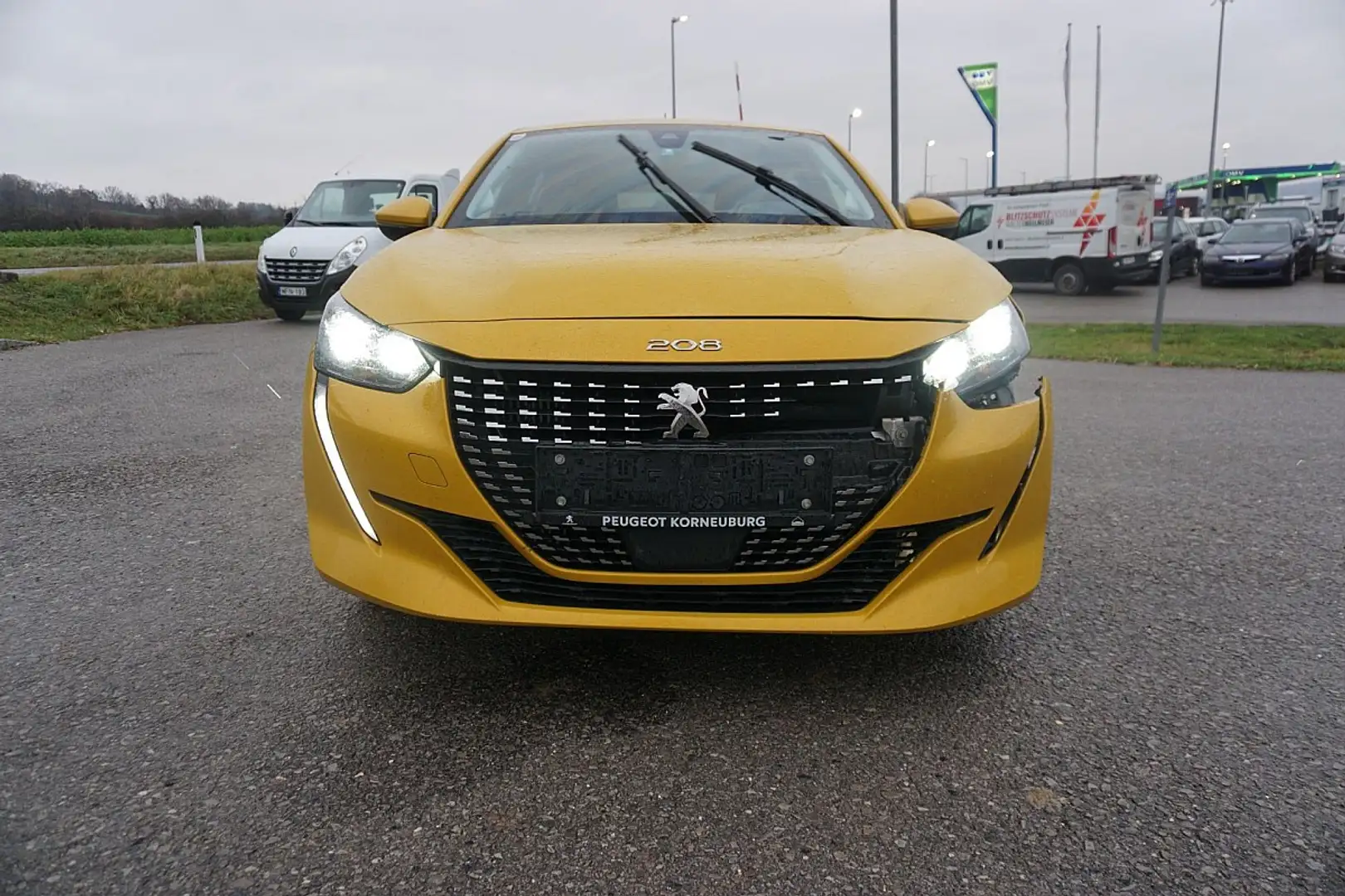 Peugeot 208 Active PureTech 100 S&S Gelb - 1