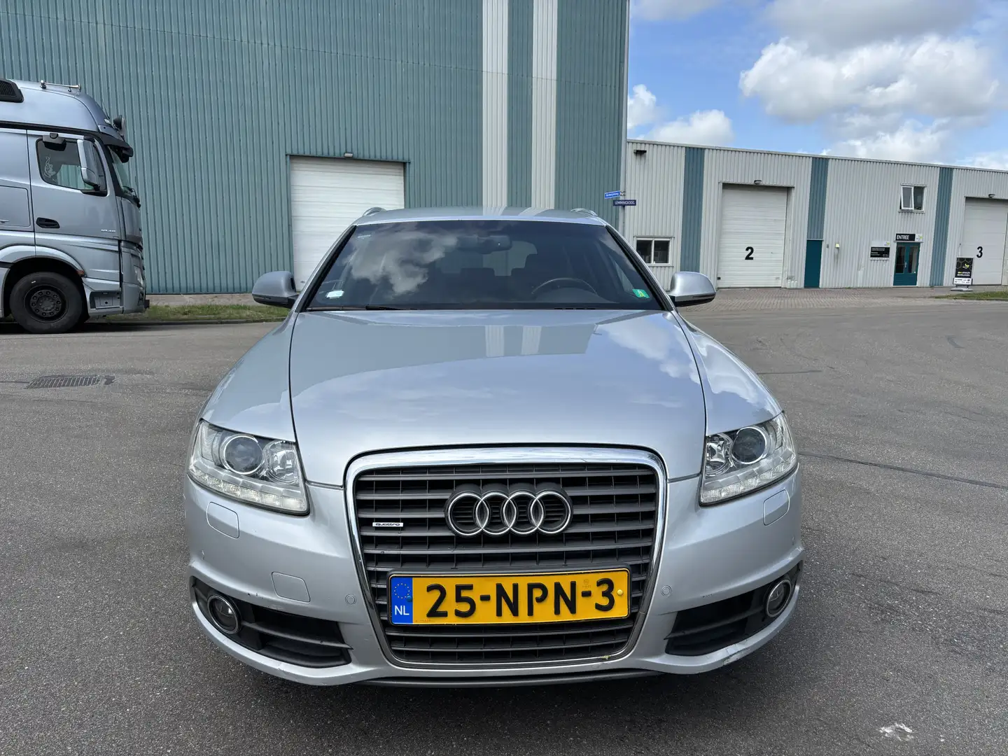Audi A6 Avant 2.8 FSI quattro Advance Automaat 221 PK. Voo Stříbrná - 2