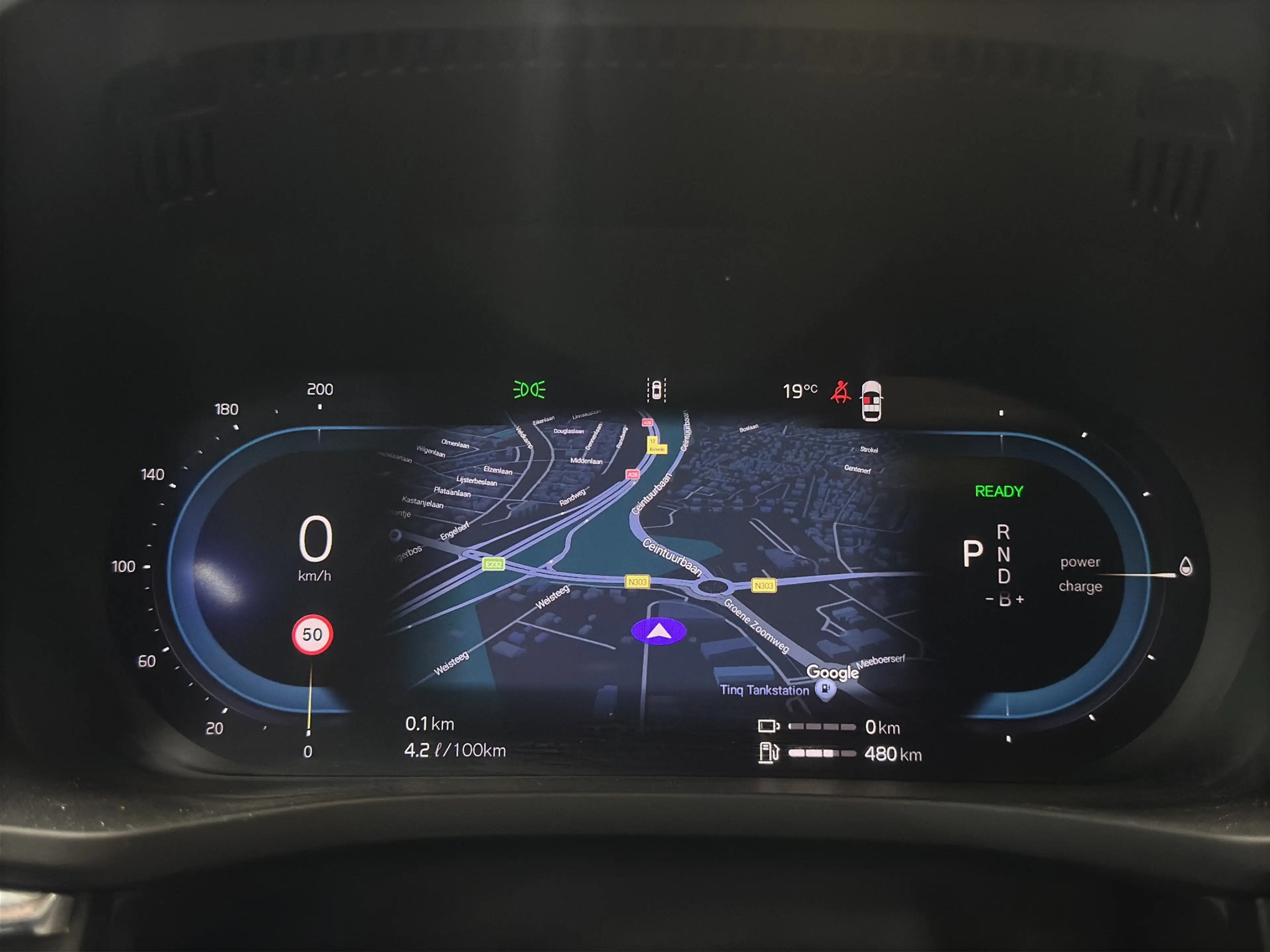 Volvo XC60 2.0 T6 Plug-in hybrid AWD Plus Black Edition — photo 15