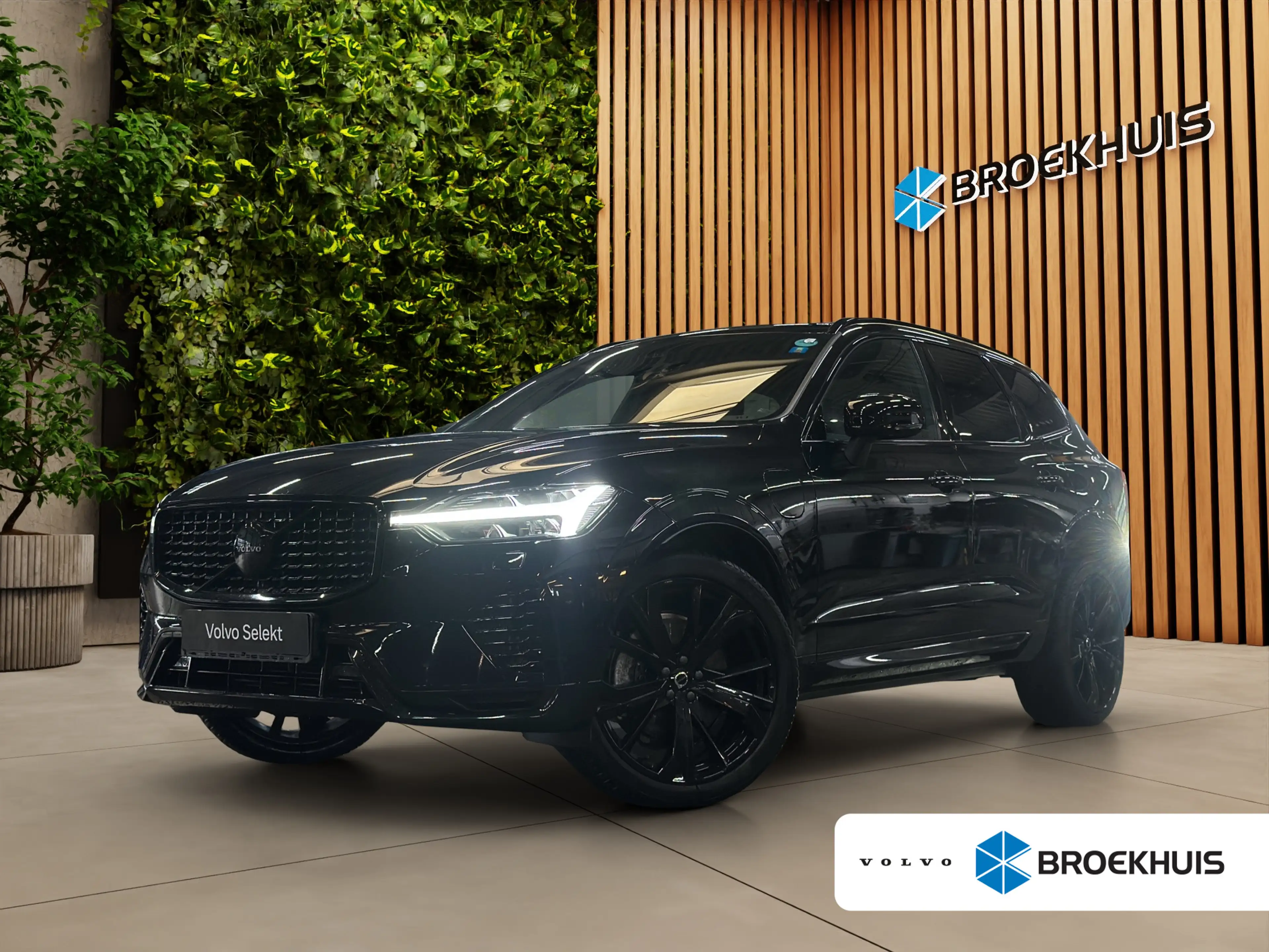 Volvo XC60 2.0 T6 Plug-in hybrid AWD Plus Black Edition