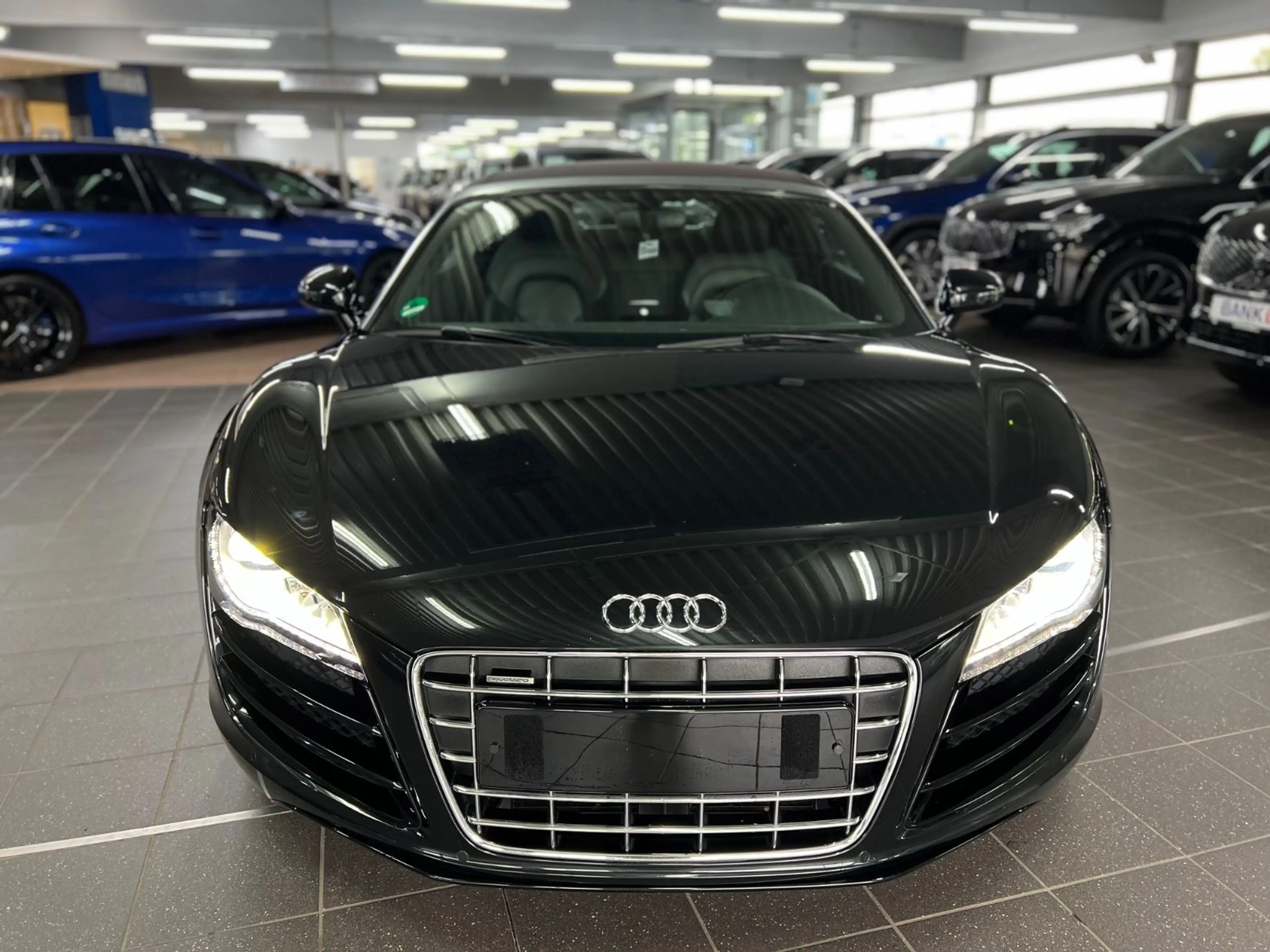Audi R8 Spyder 5.2 FSI quattro — photo 6