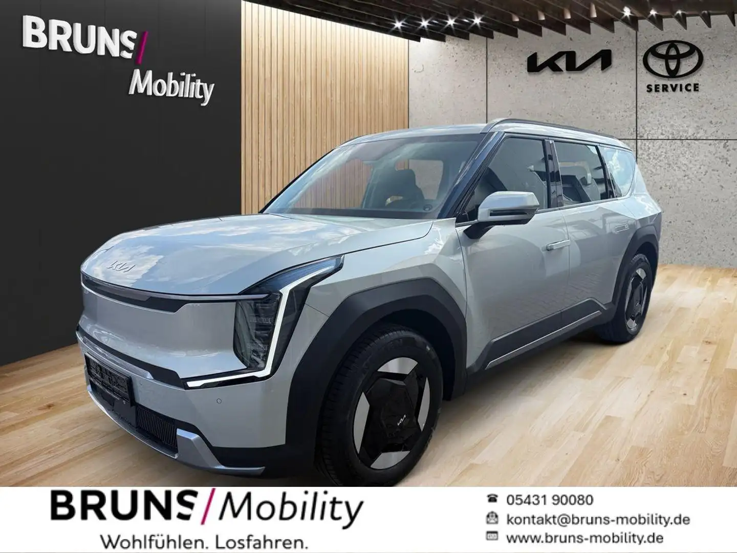 Kia EV9 Air 4WD Silber - 1