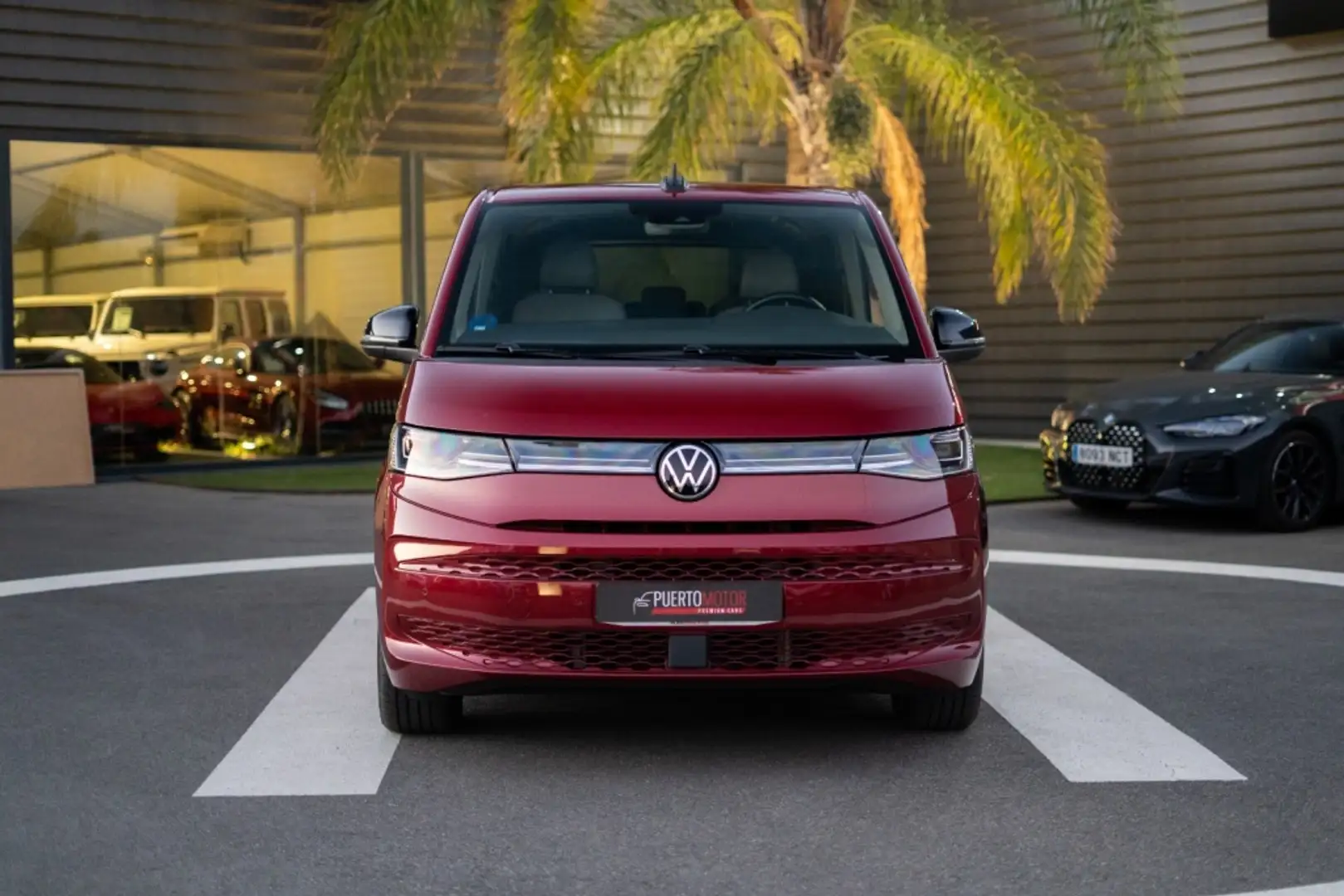 Volkswagen T7 Multivan 1.4 TSI PHEV Batalla Corta Life DSG 160kW Violett - 2