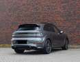Porsche Cayenne Cayenne III E-Hybrid PHEV 21,8 kWh Aut. Grau - thumbnail 3