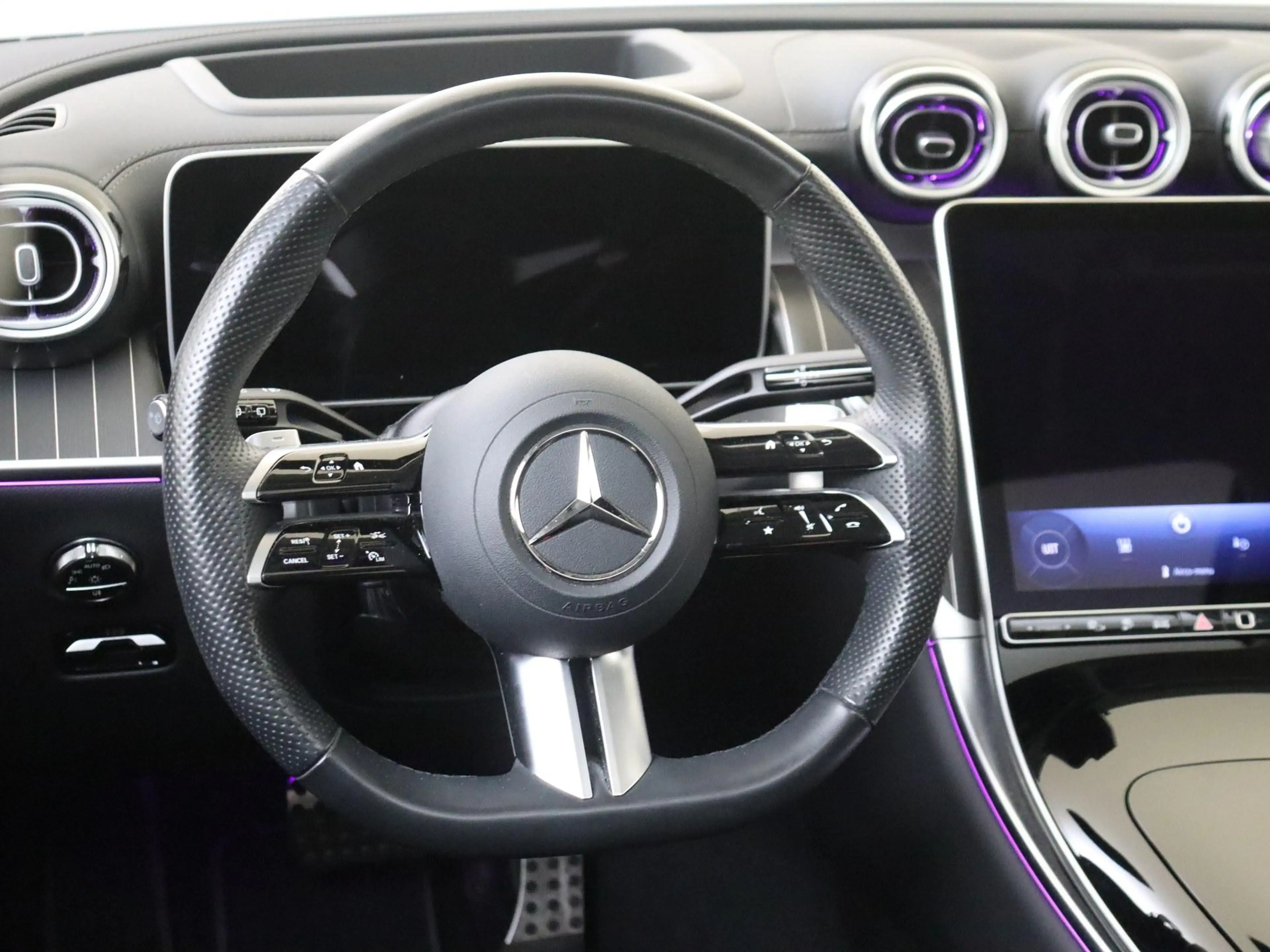 Mercedes-Benz GLC 400 400e 4MATIC AMG Line / Premium Plus / Burmester/ W — photo 10
