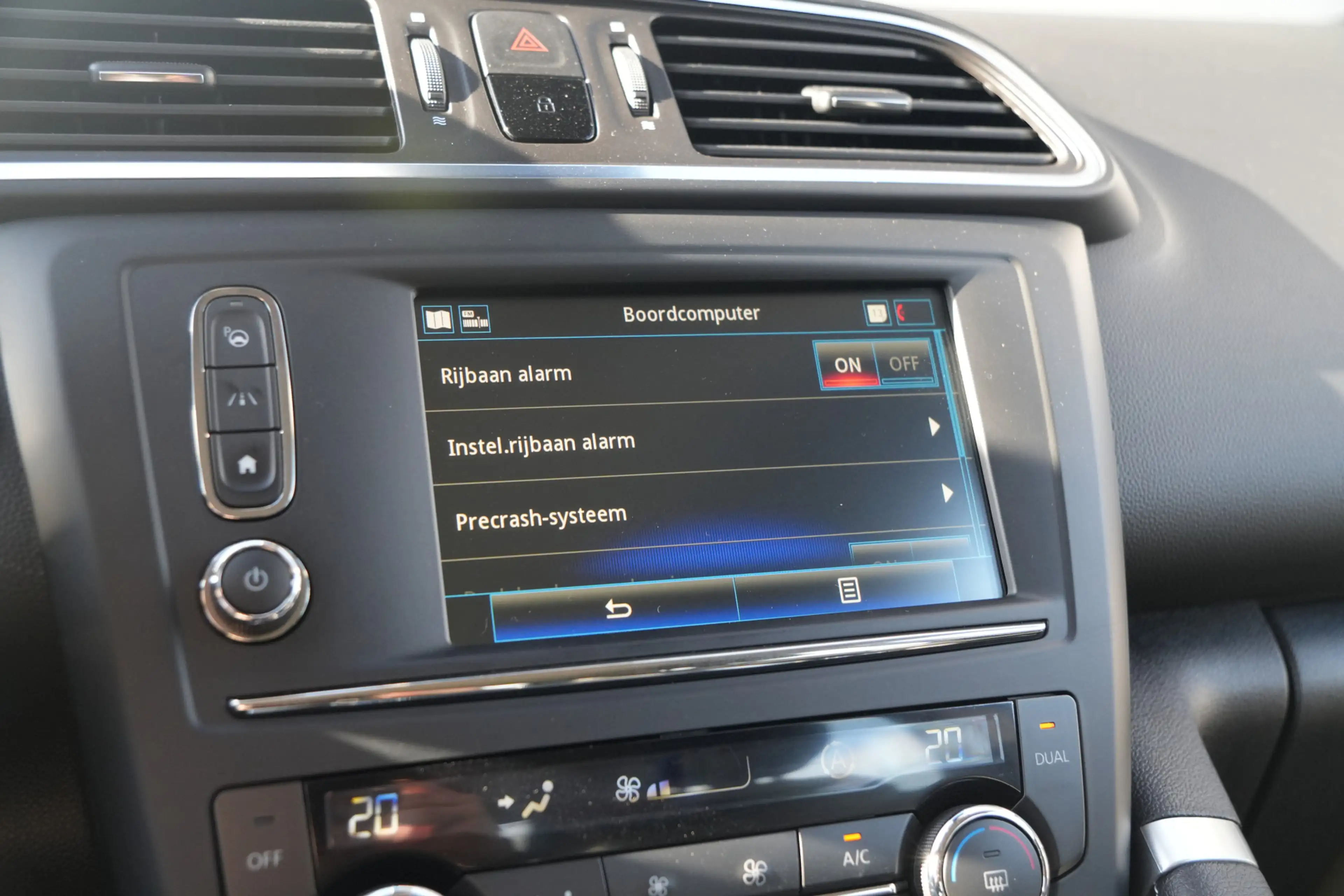 Renault Kadjar 1.2 TCe Intens 130pk - Navi - Cruise - Camera - Bl — photo 35