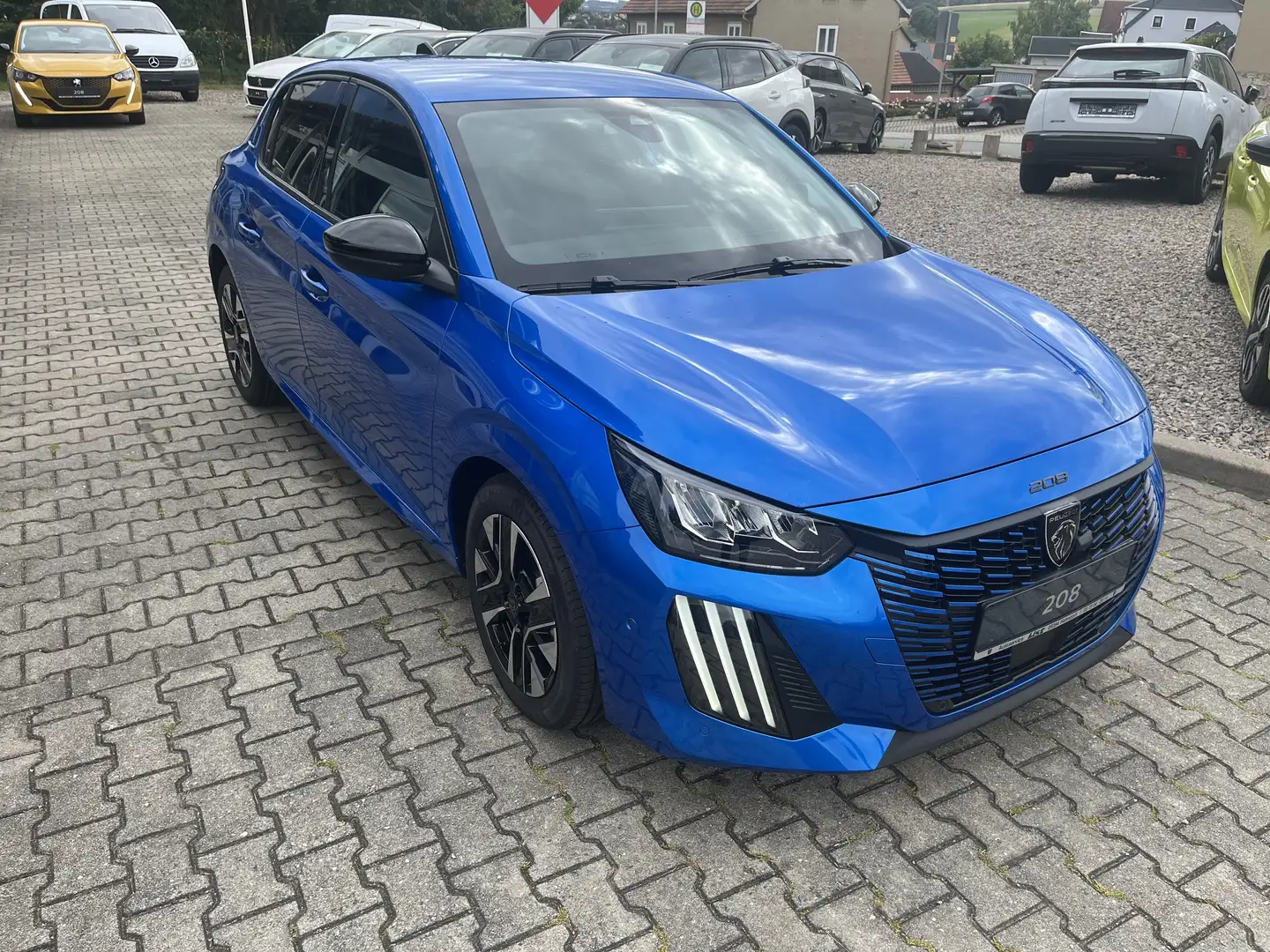 Peugeot 208 Allure Navi, WirelessCharger, 360Grad, SItzheizung Blau - 2