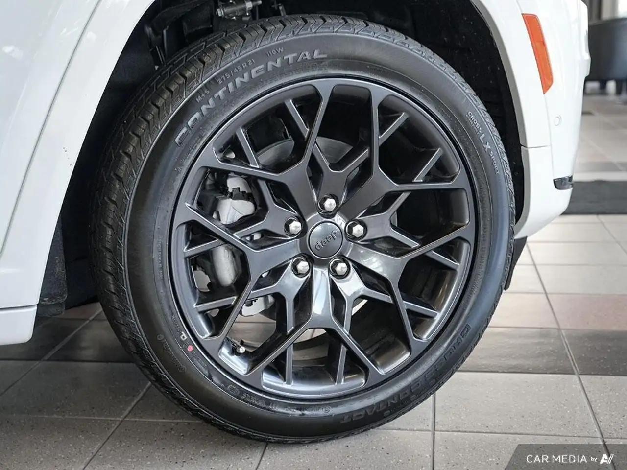 Jeep Grand Cherokee снимка Jeep Grand Cherokee