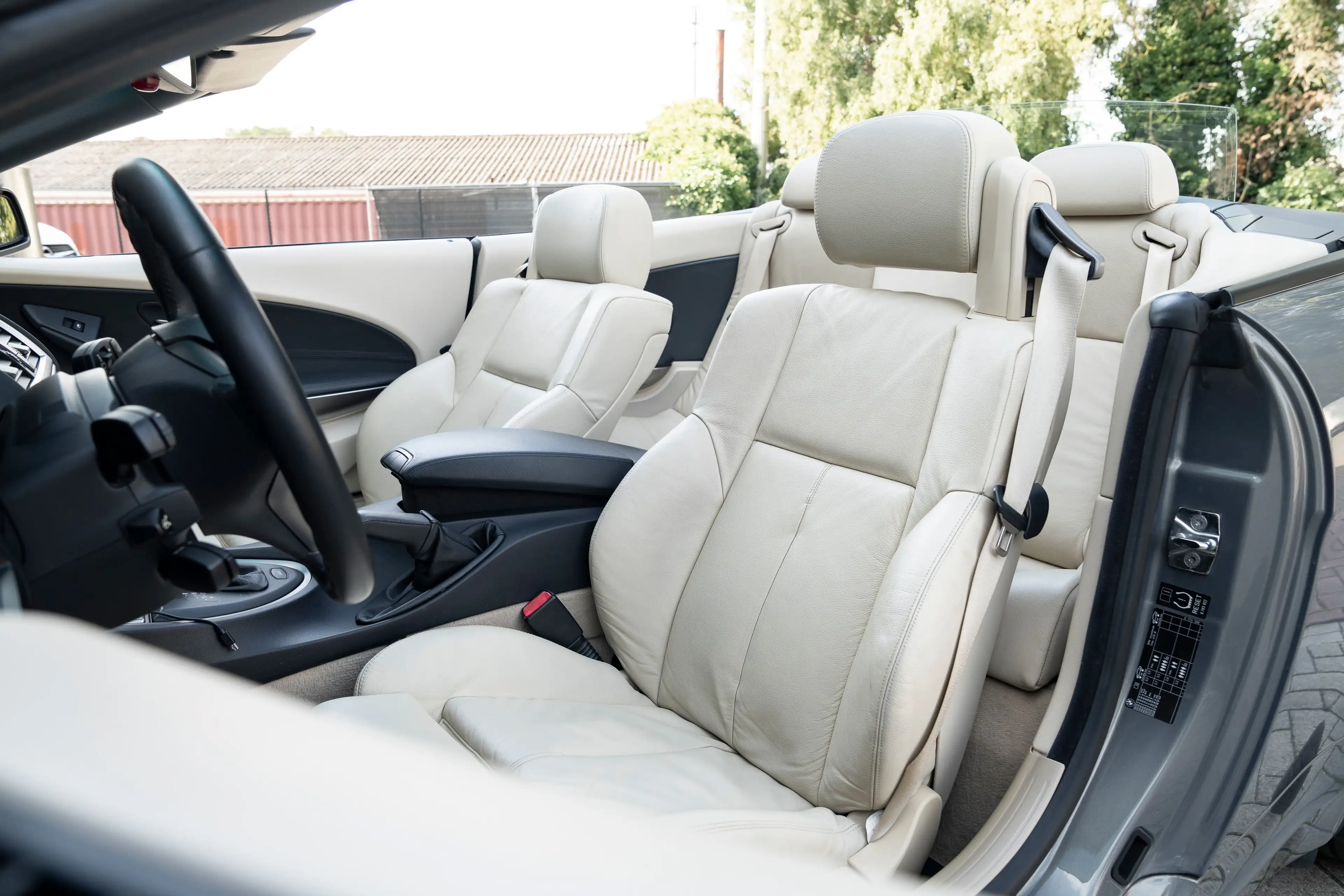 BMW 630 Cabriolet 630i ** Maniakaal onderhouden ** — photo 15