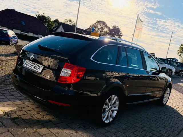 Skoda Superb view 6