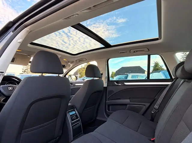 Skoda Superb view 19
