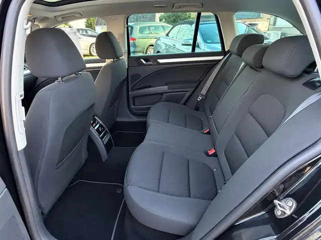 Skoda Superb view 20
