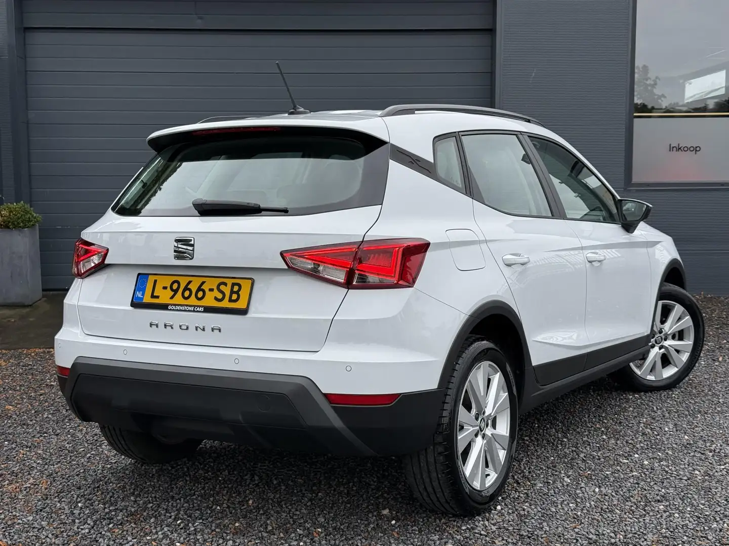 SEAT Arona 1.0 TSI Xcellence Business Intense 1e Eigenaar,Nav Wit - 2