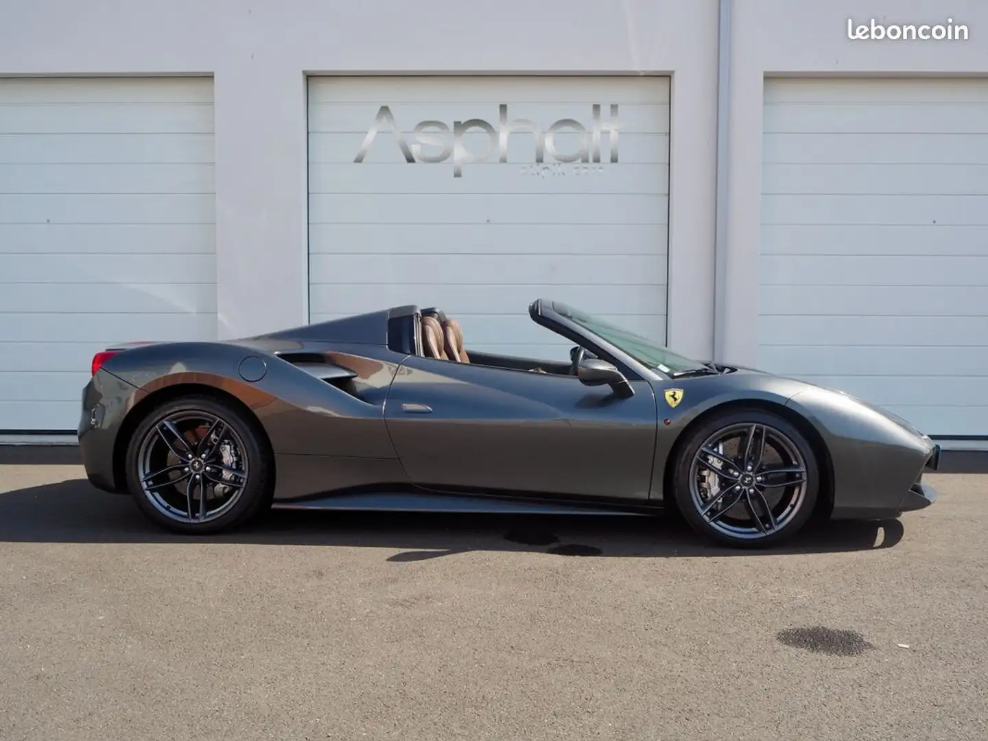Ferrari 488 V8 3.9L 670cv Grau - 2