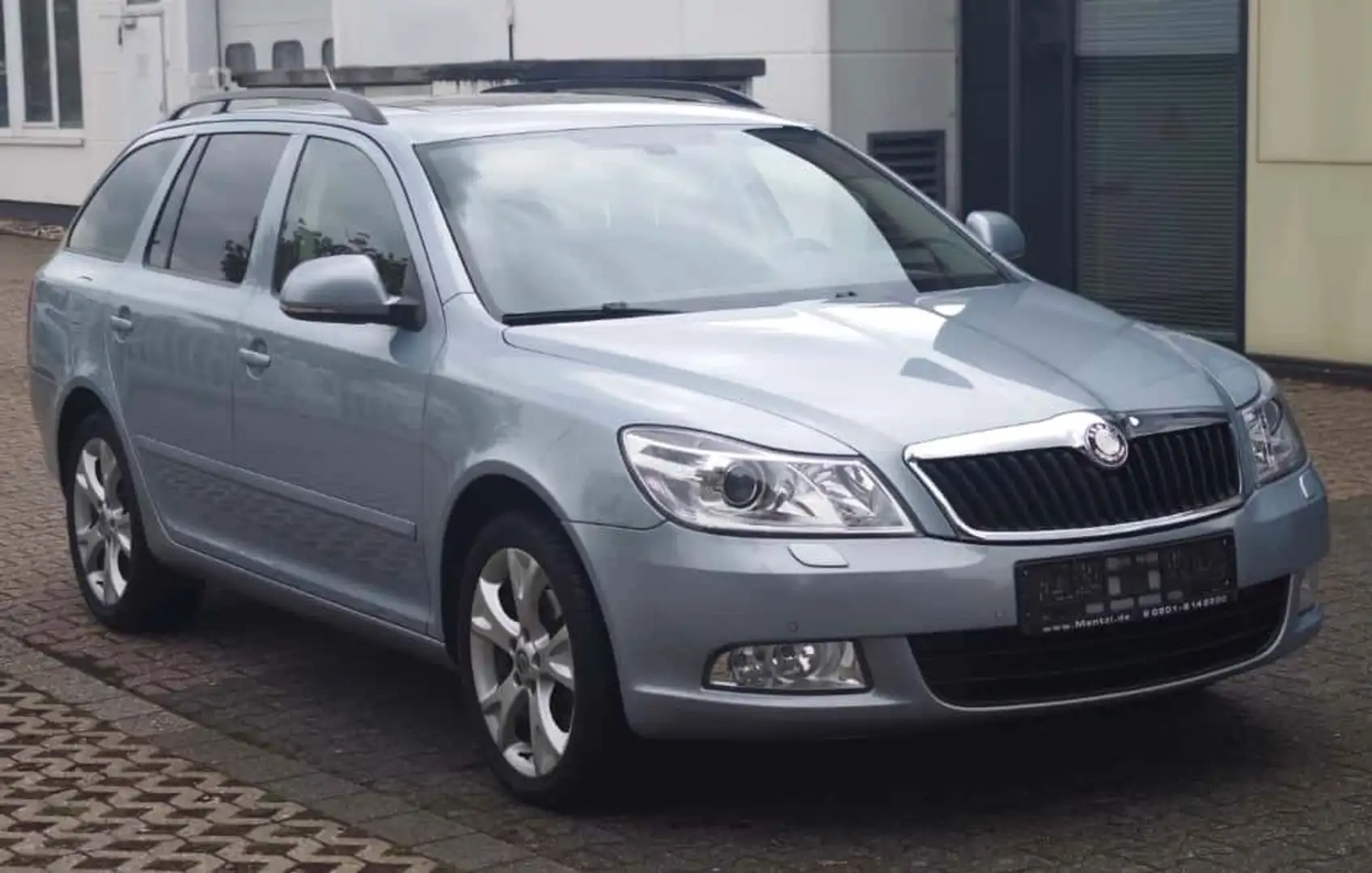 Skoda Octavia Combi Elegance Blau - 1