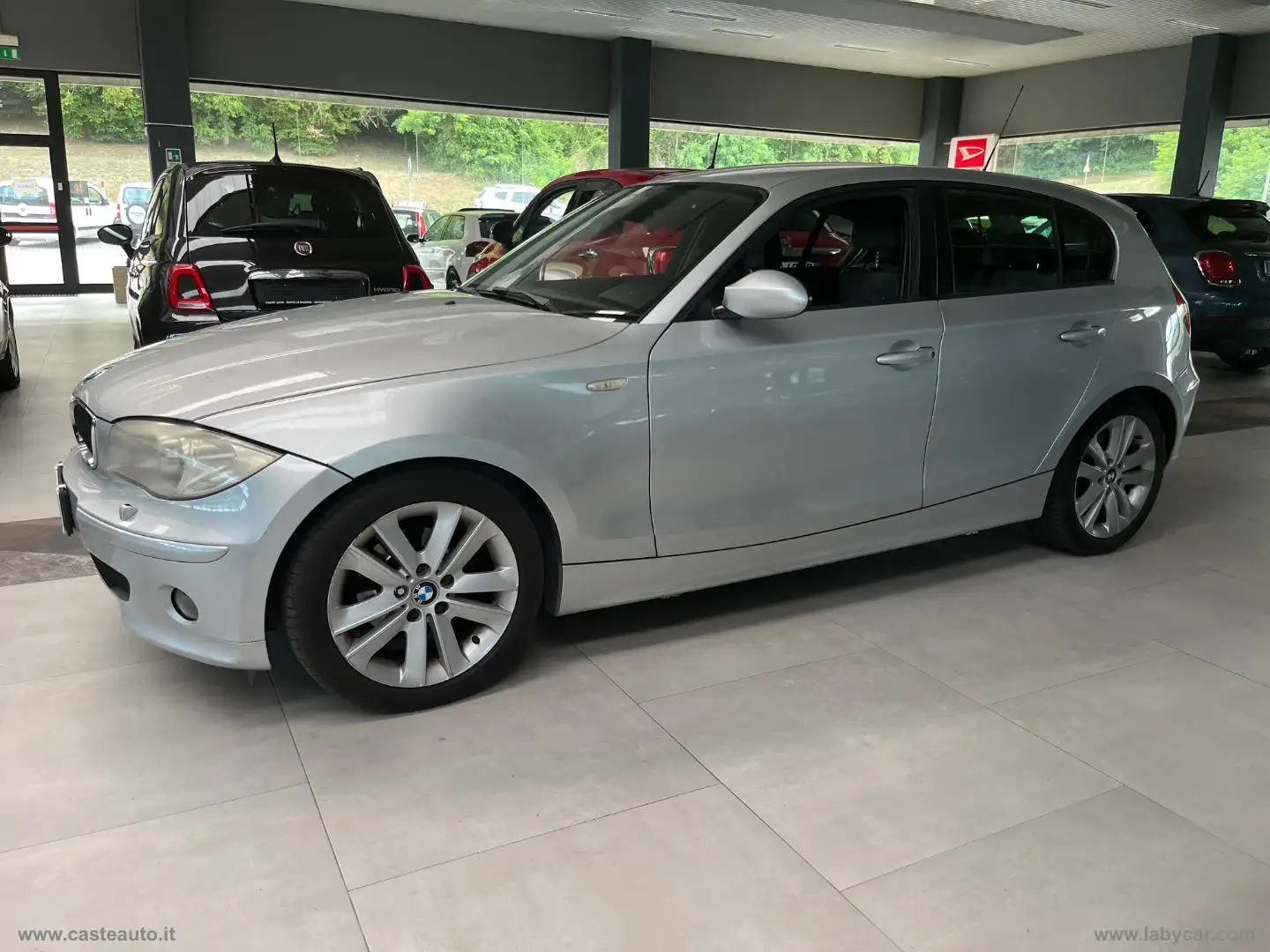BMW 120 120d 5p. Attiva Argintiu - 1