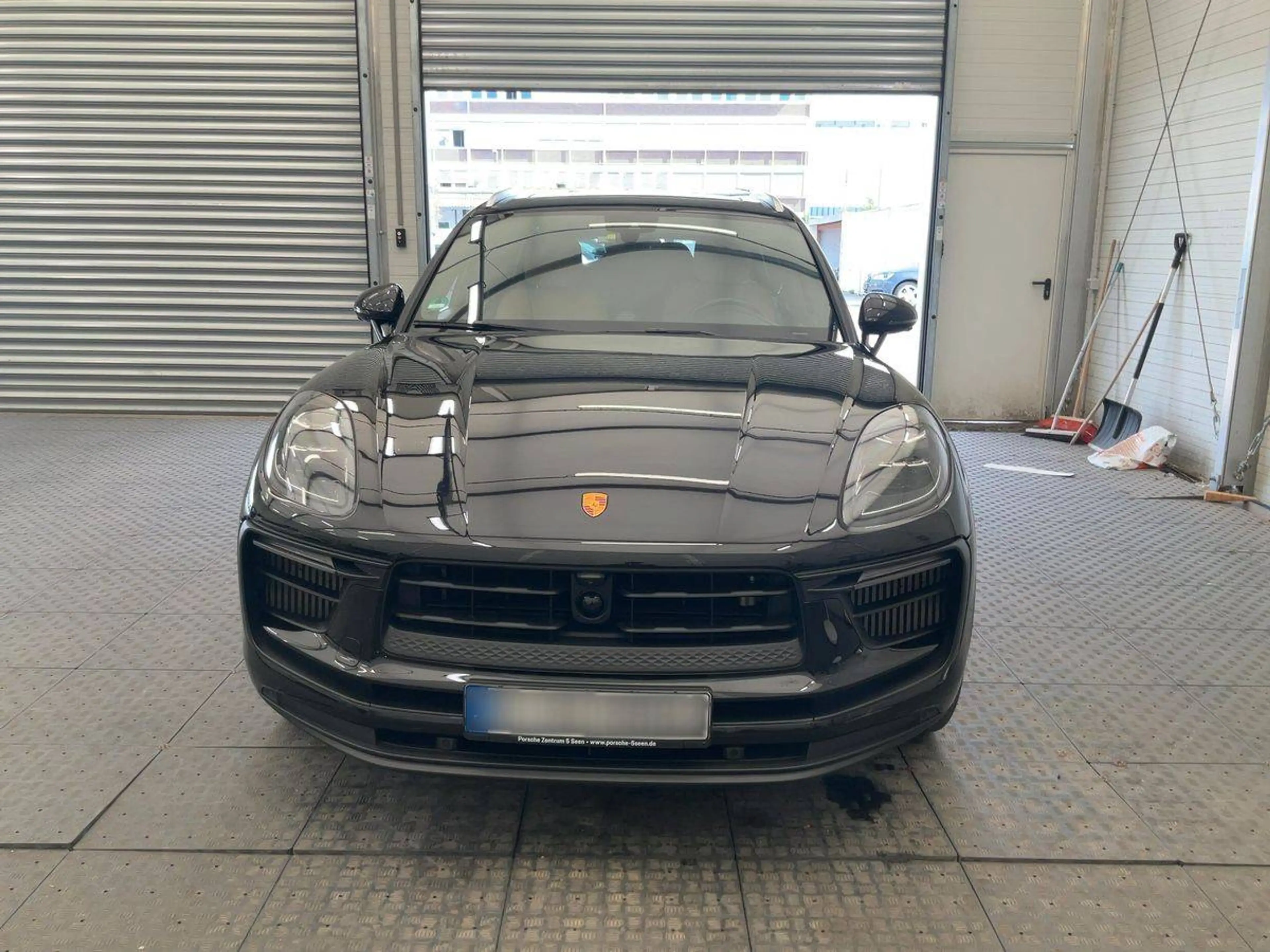 Porsche Macan S — photo 4