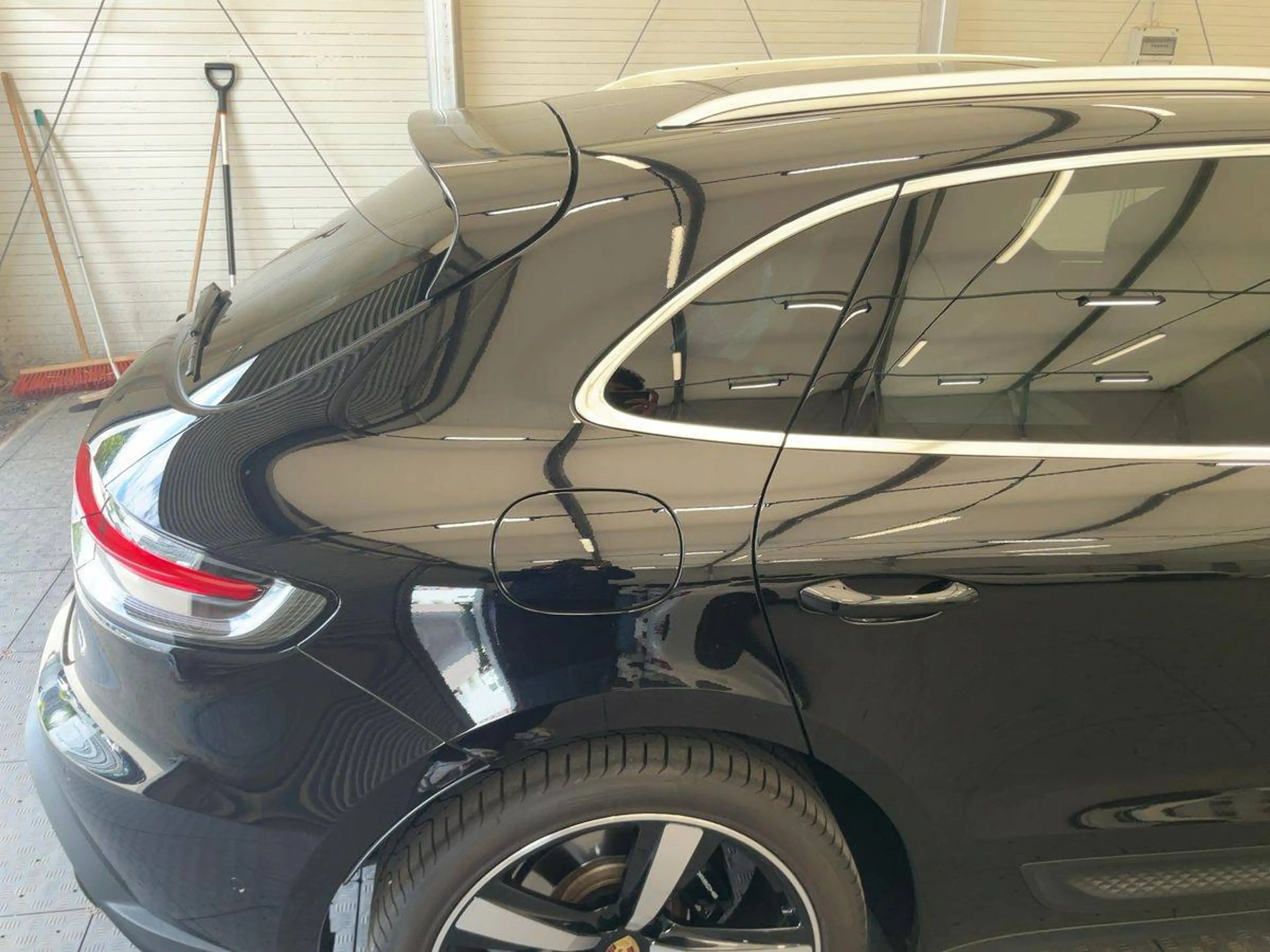 Porsche Macan S — photo 2