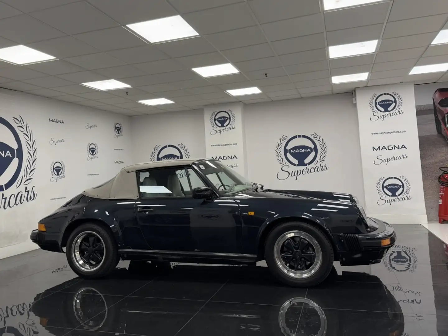 Porsche 911 3.2 Carrera Cabriolet Azul - 2