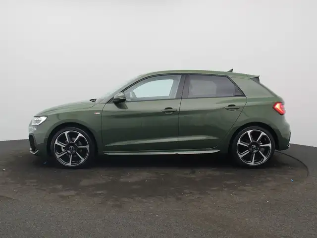 Audi A1 view 4