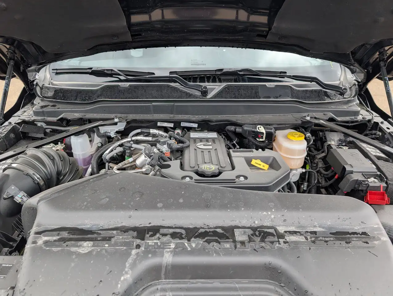 RAM 3500 снимка RAM 3500