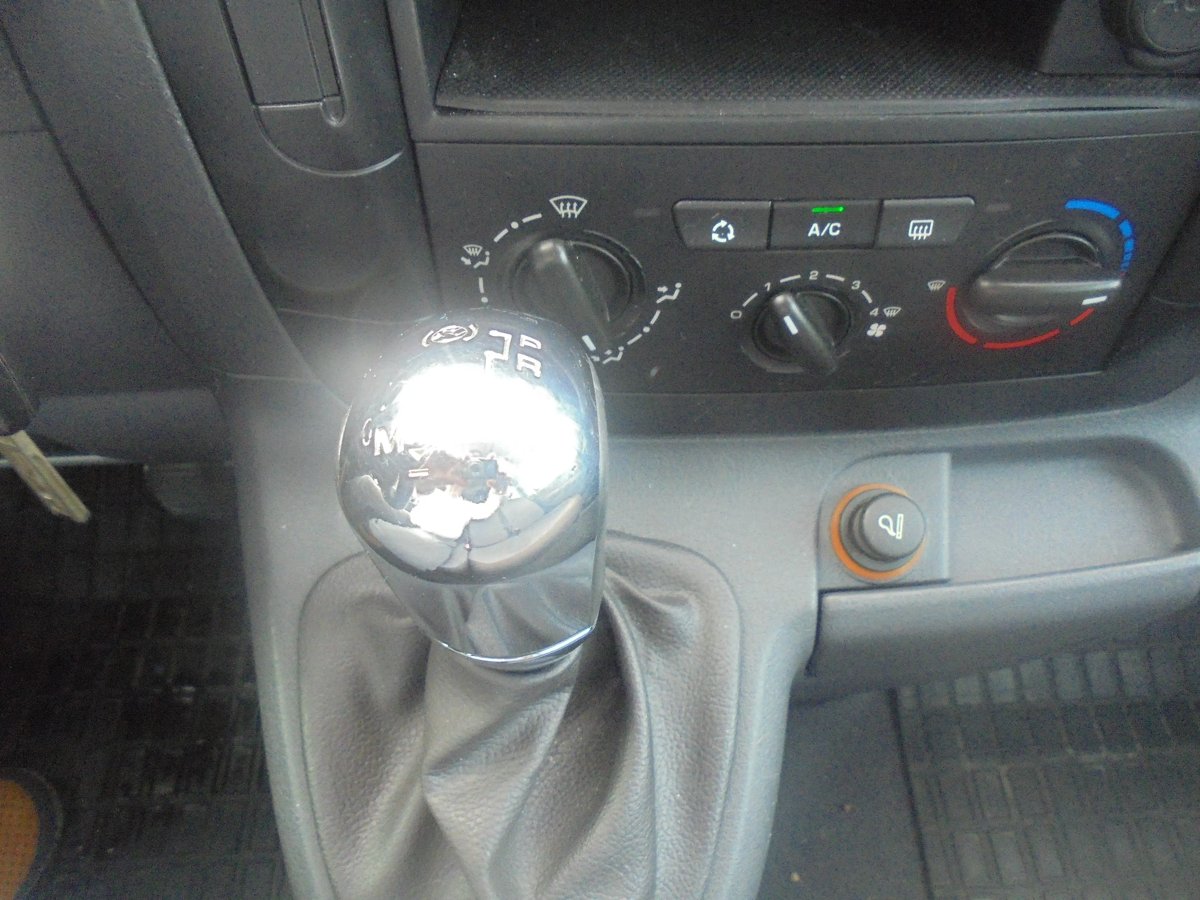 Citroen Jumpy HDi 165 FAP L2 Multispace Tendance (9 Sitze) — photo 12