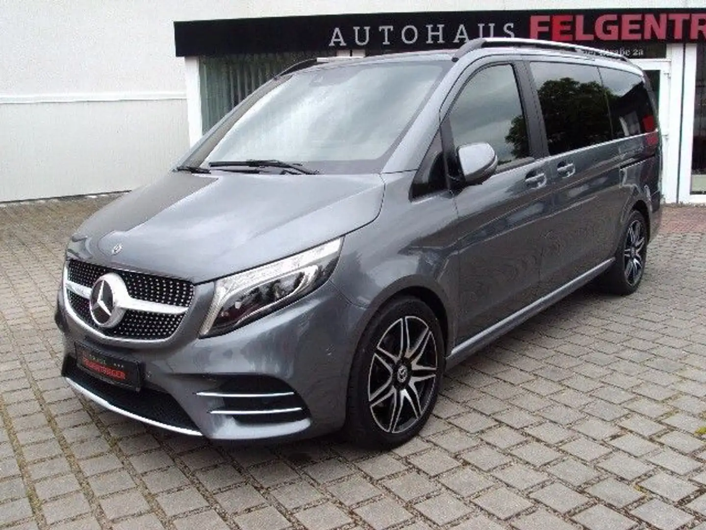 Mercedes-Benz V 300 d Aut. EDITION lang AMG-Line Grau - 1