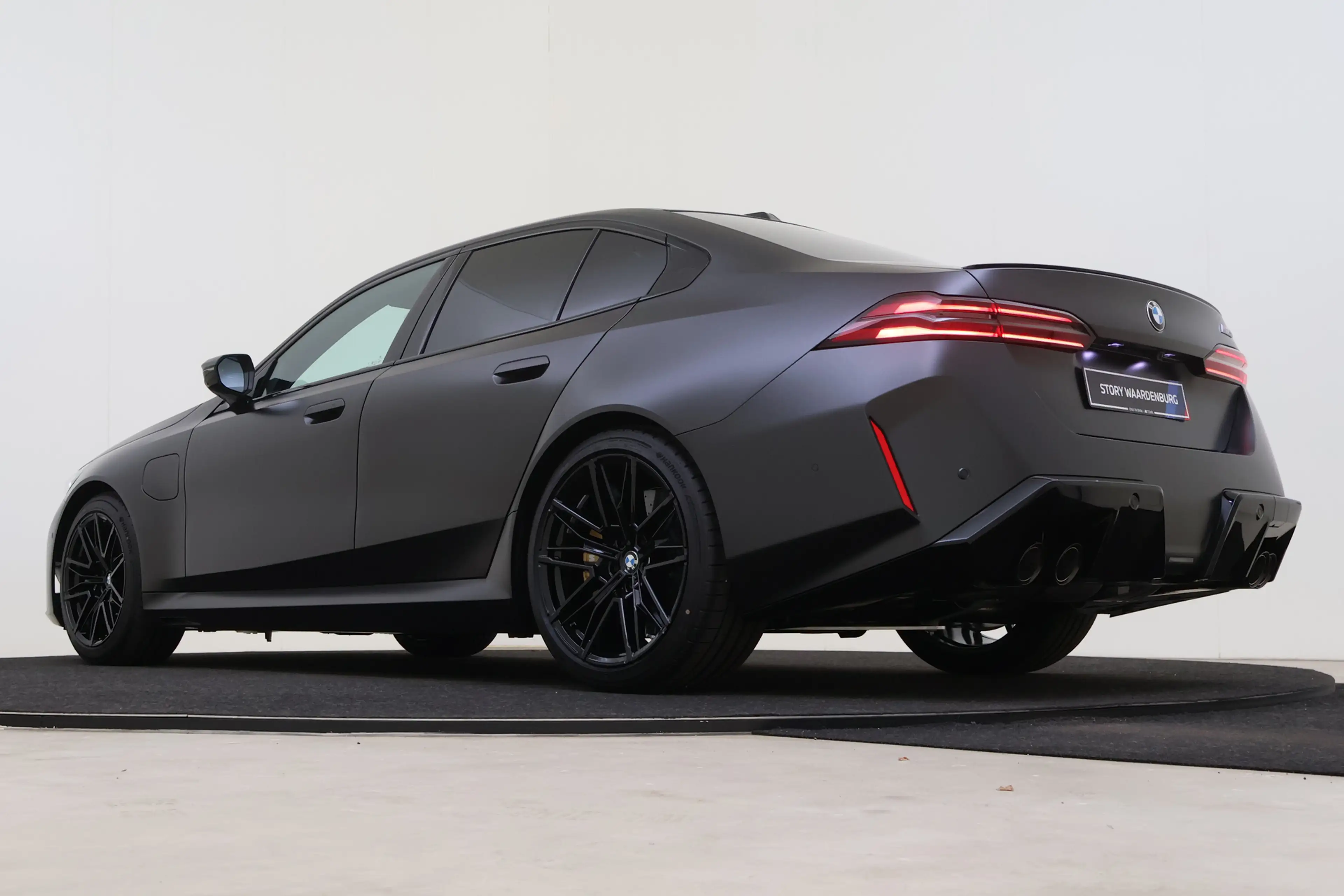 BMW M5 5 Serie Automaat / M Drive Professional / Panorama — photo 11