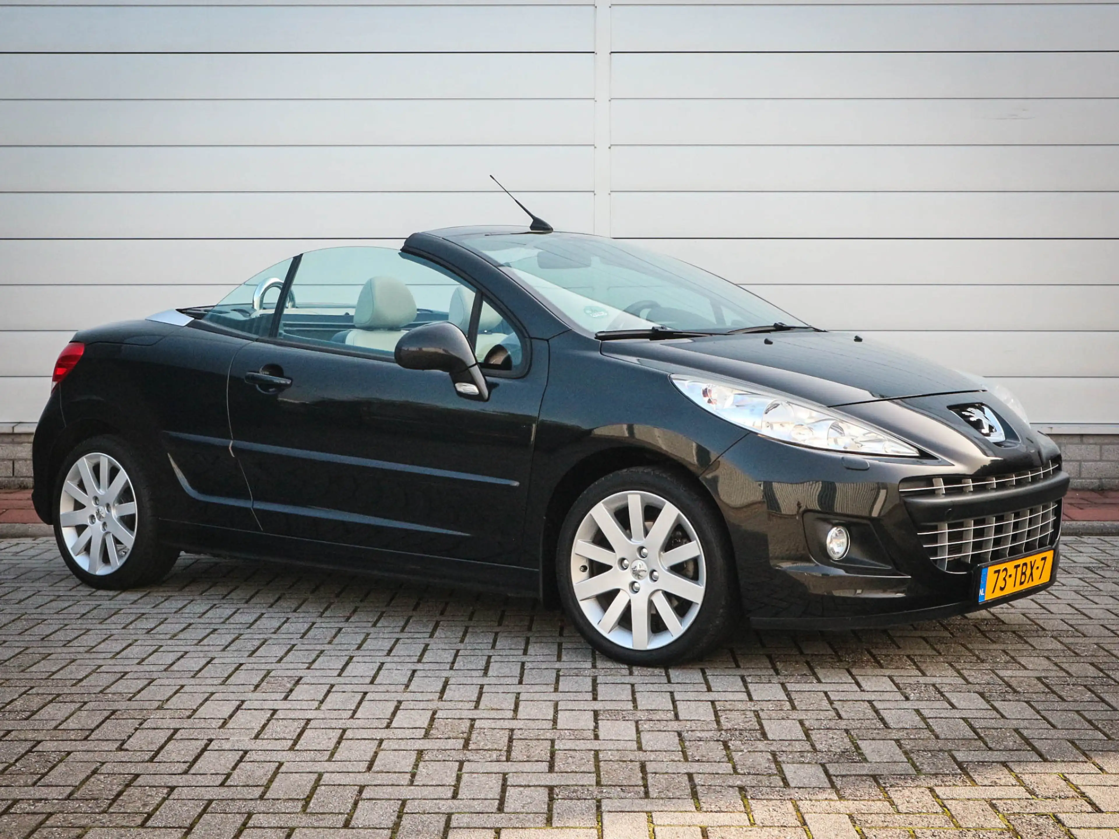 Peugeot 207 CC 1.6 VTi Griffe | Airco | Audio | Leer | Lichtme — photo 14