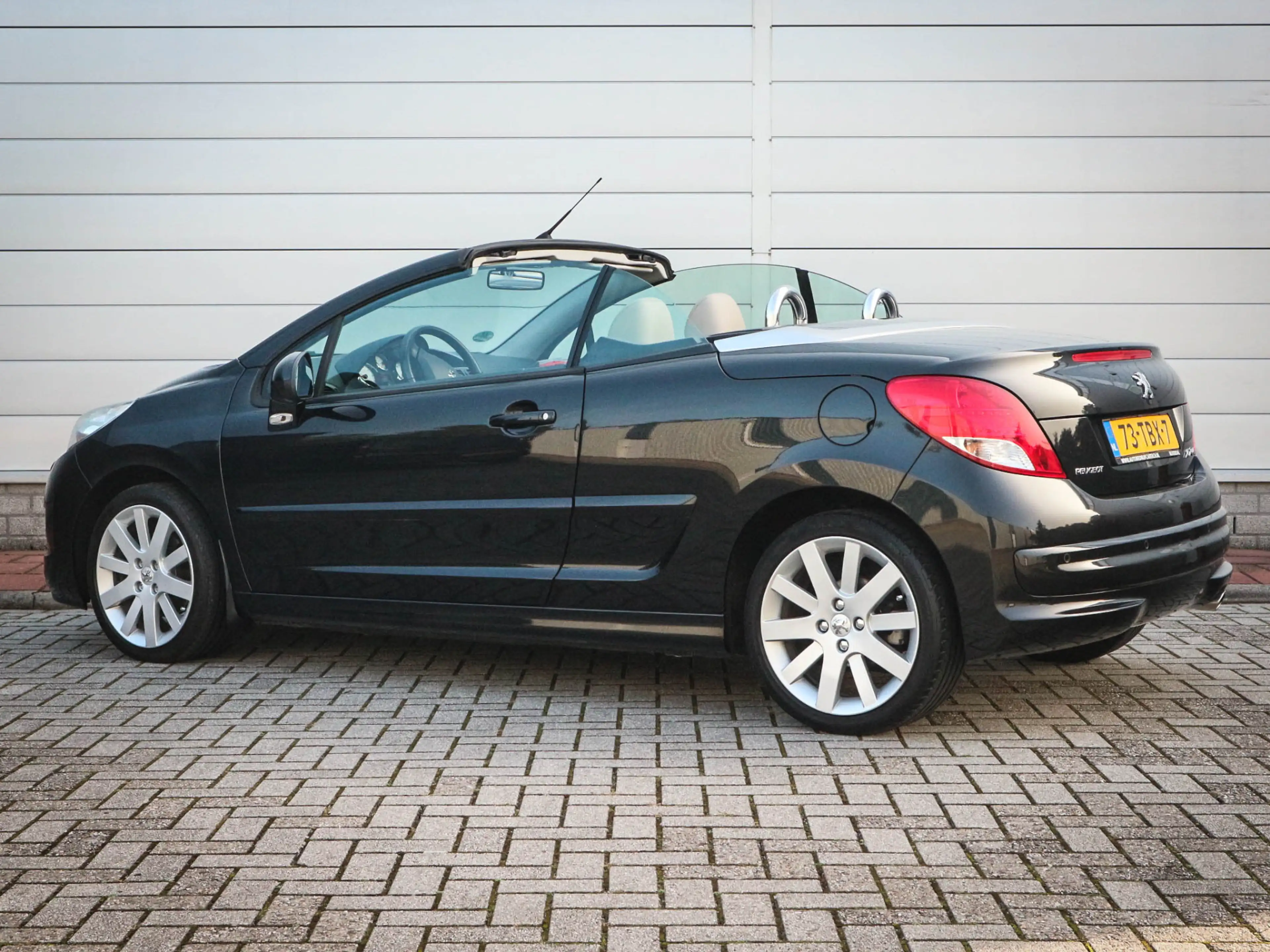 Peugeot 207 CC 1.6 VTi Griffe | Airco | Audio | Leer | Lichtme — photo 11
