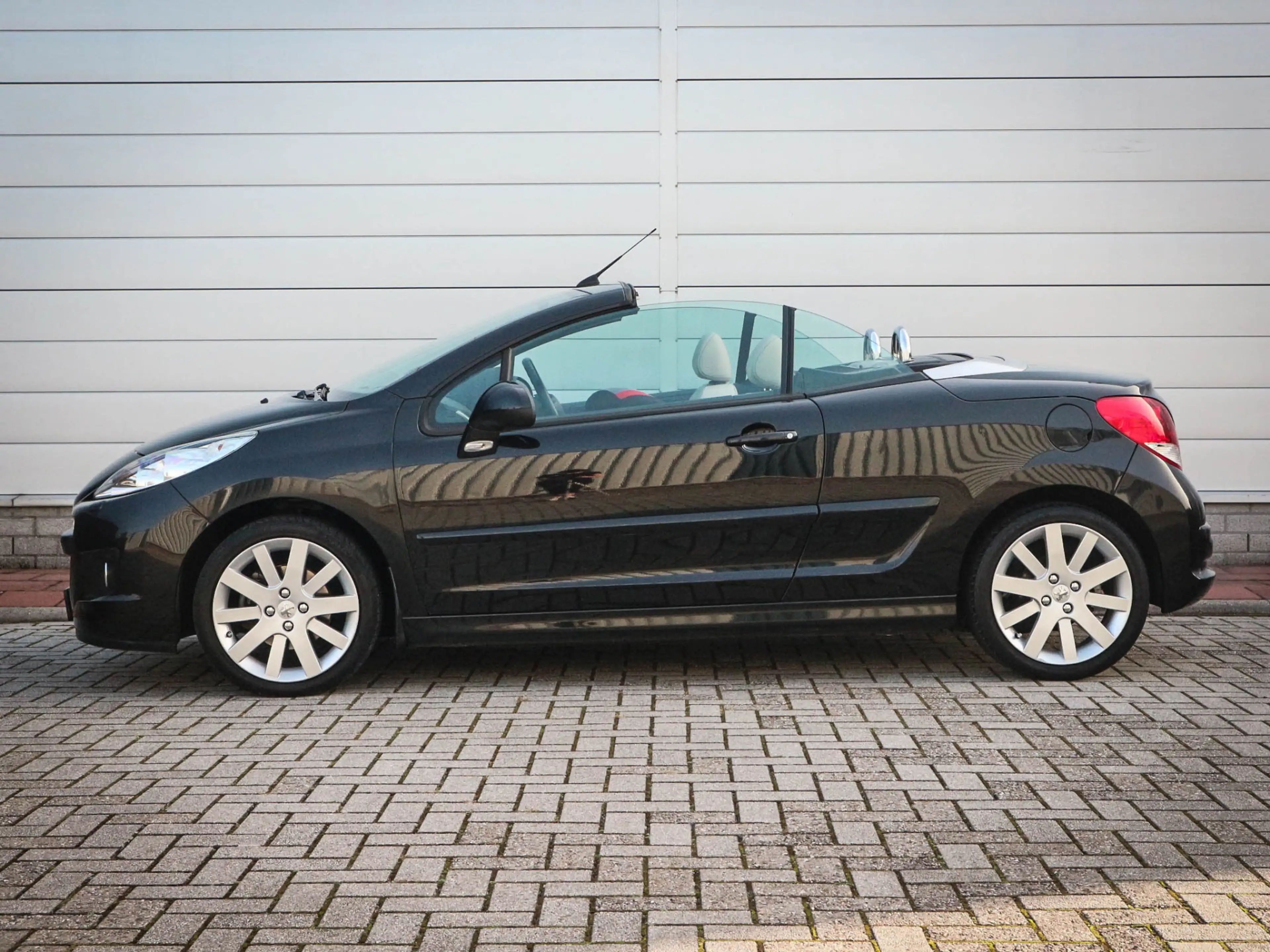 Peugeot 207 CC 1.6 VTi Griffe | Airco | Audio | Leer | Lichtme — photo 10