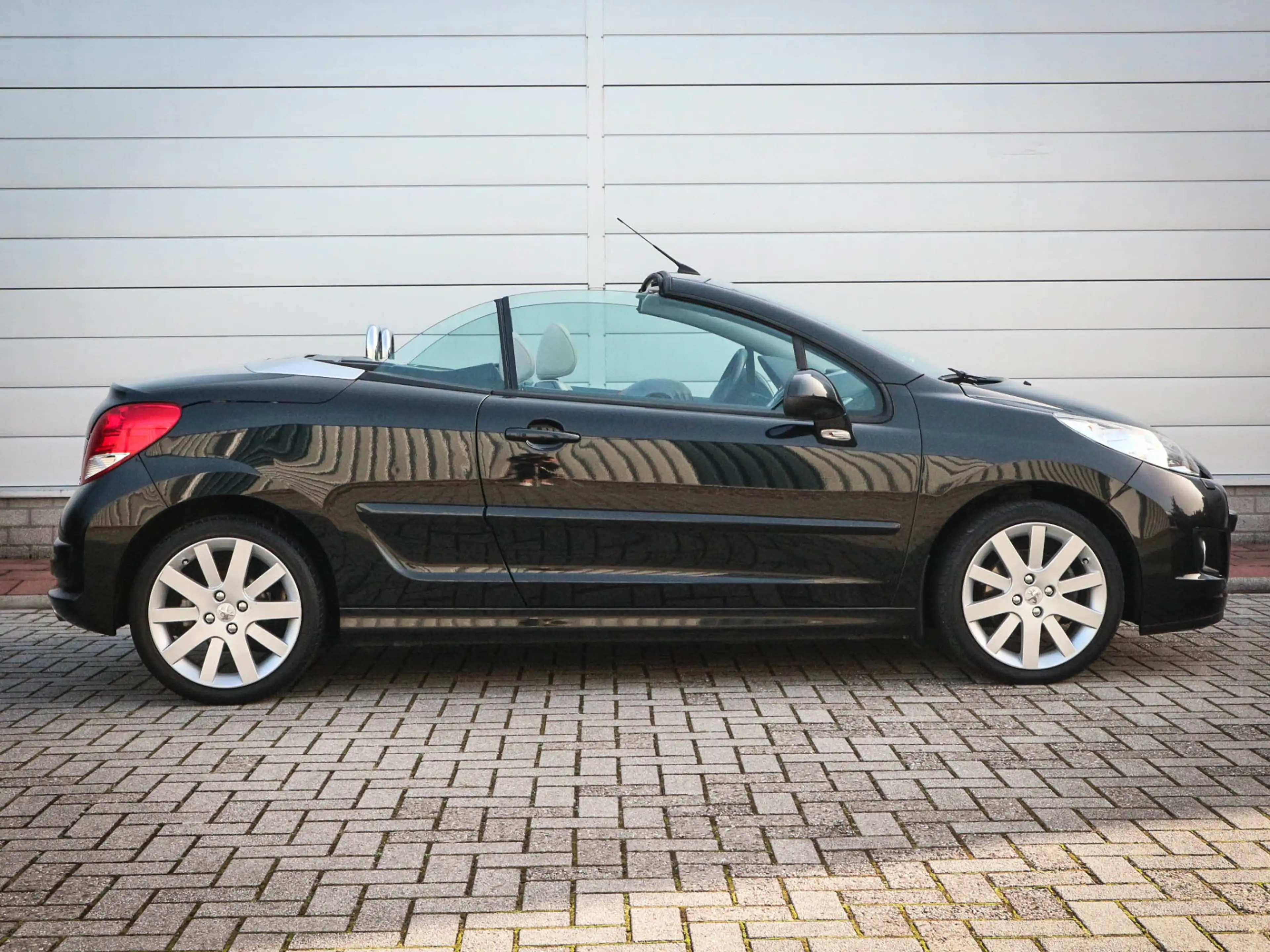 Peugeot 207 CC 1.6 VTi Griffe | Airco | Audio | Leer | Lichtme — photo 13
