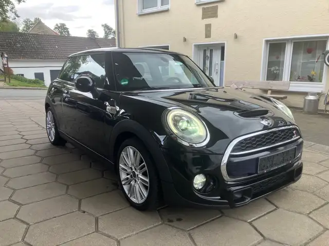 MINI Cooper S Chili Navi SHZ LED Harman Kardon