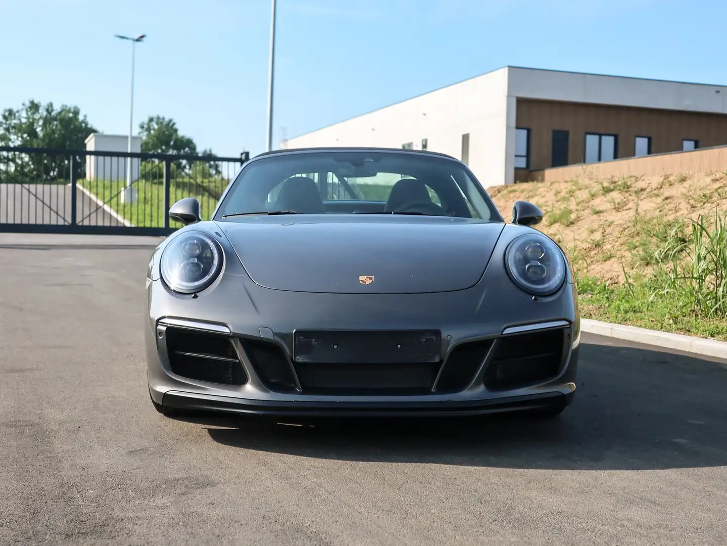 Porsche 911 991.2 Targa 4 GTS - First owner - Just serviced Gris - 2