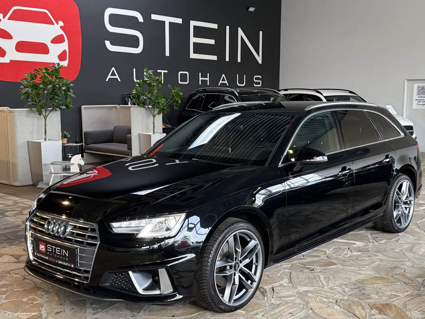 Audi A4 40 TFSI S-Line ACC Navi Leder AHK Sitzheizung Schwarz - 1